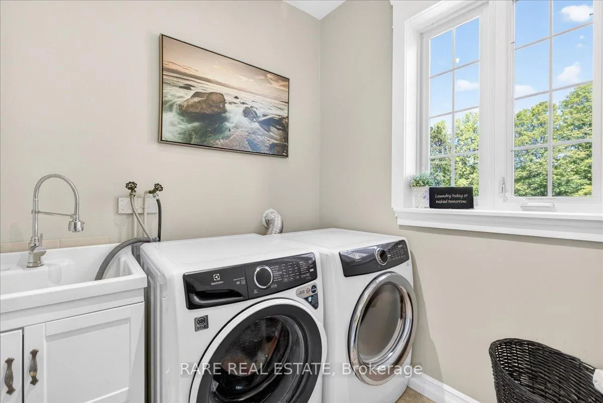 Photo 19 of 5284 3 Sunnidale Conc, Clearview, New Lowell — HOMEH