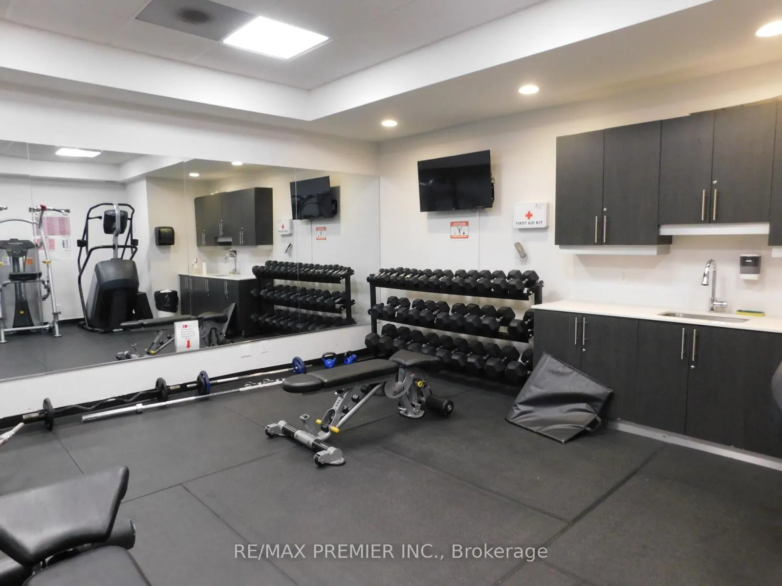 Photo 20 of Unit 1916, 35 Bastion Street, Toronto, Niagara — HOMEH