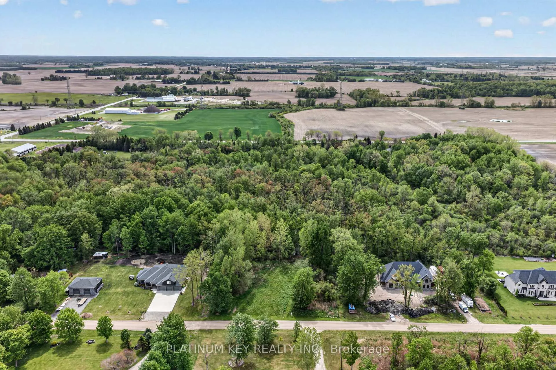 Photo 4 of 6507 Krista Lane, Southwest Middlesex, Rural Southwest Middlesex — HOMEH