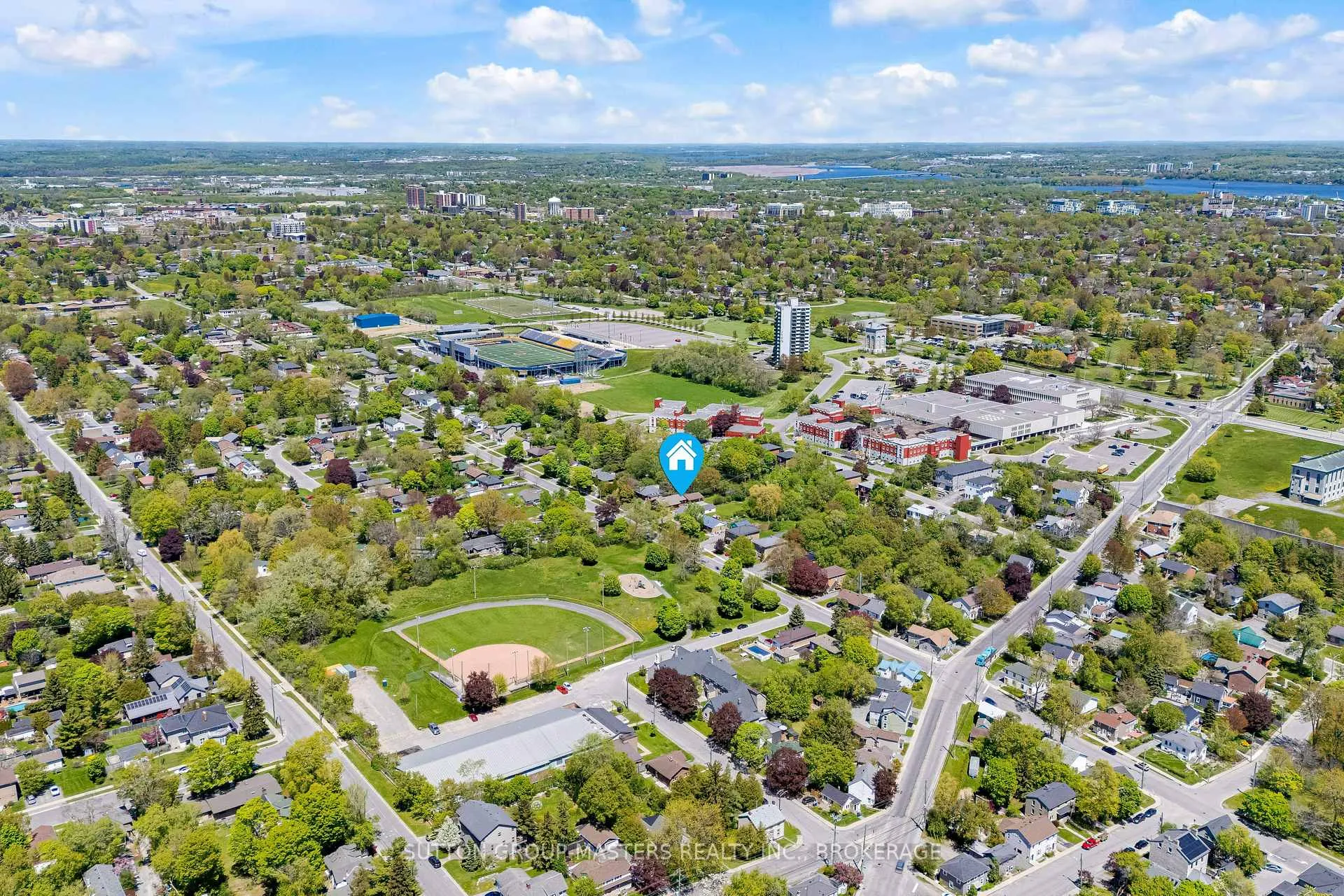 Photo 5 of 215 Yonge Street, Kingston, Central City West — HOMEH