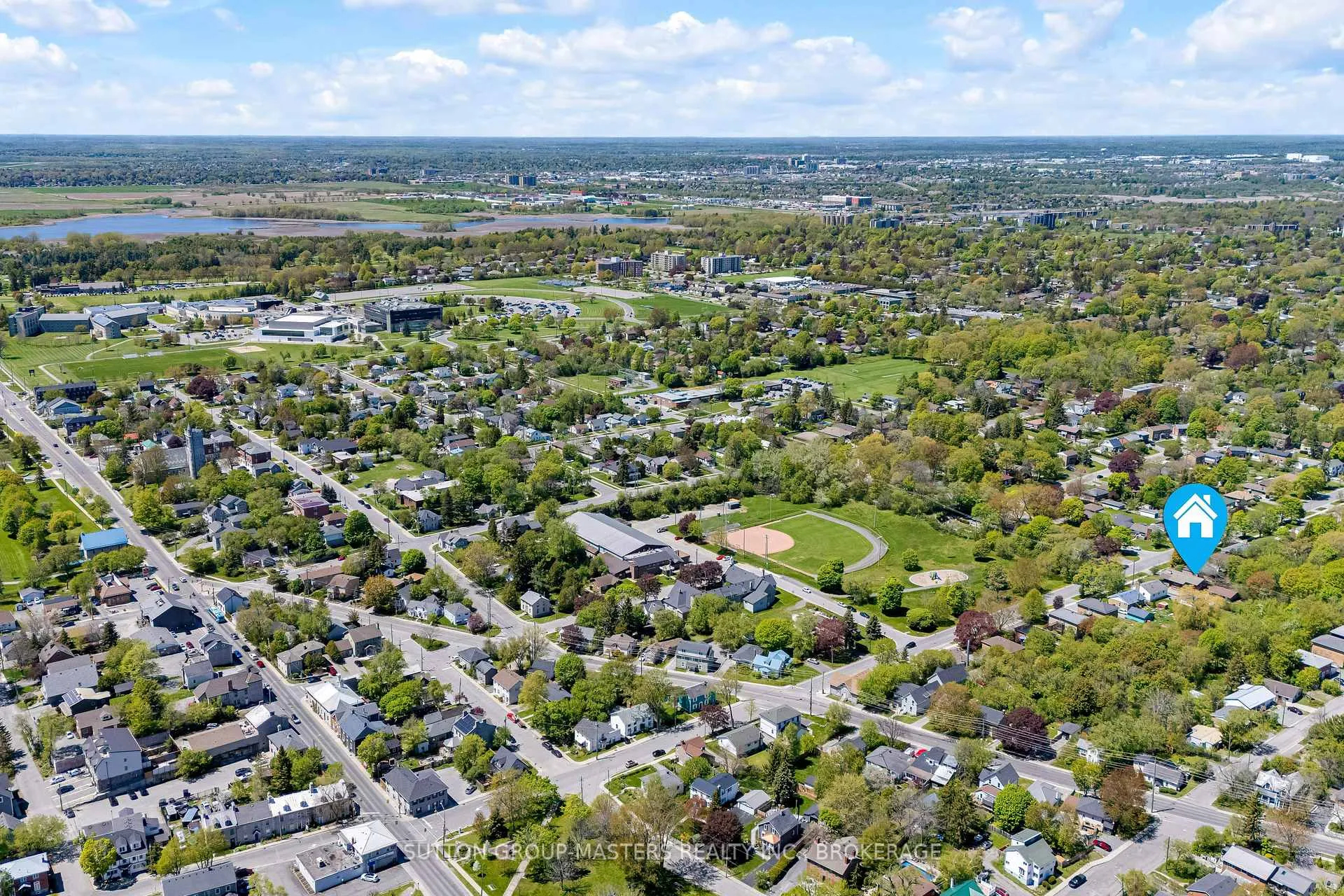 Photo 6 of 215 Yonge Street, Kingston, Central City West — HOMEH