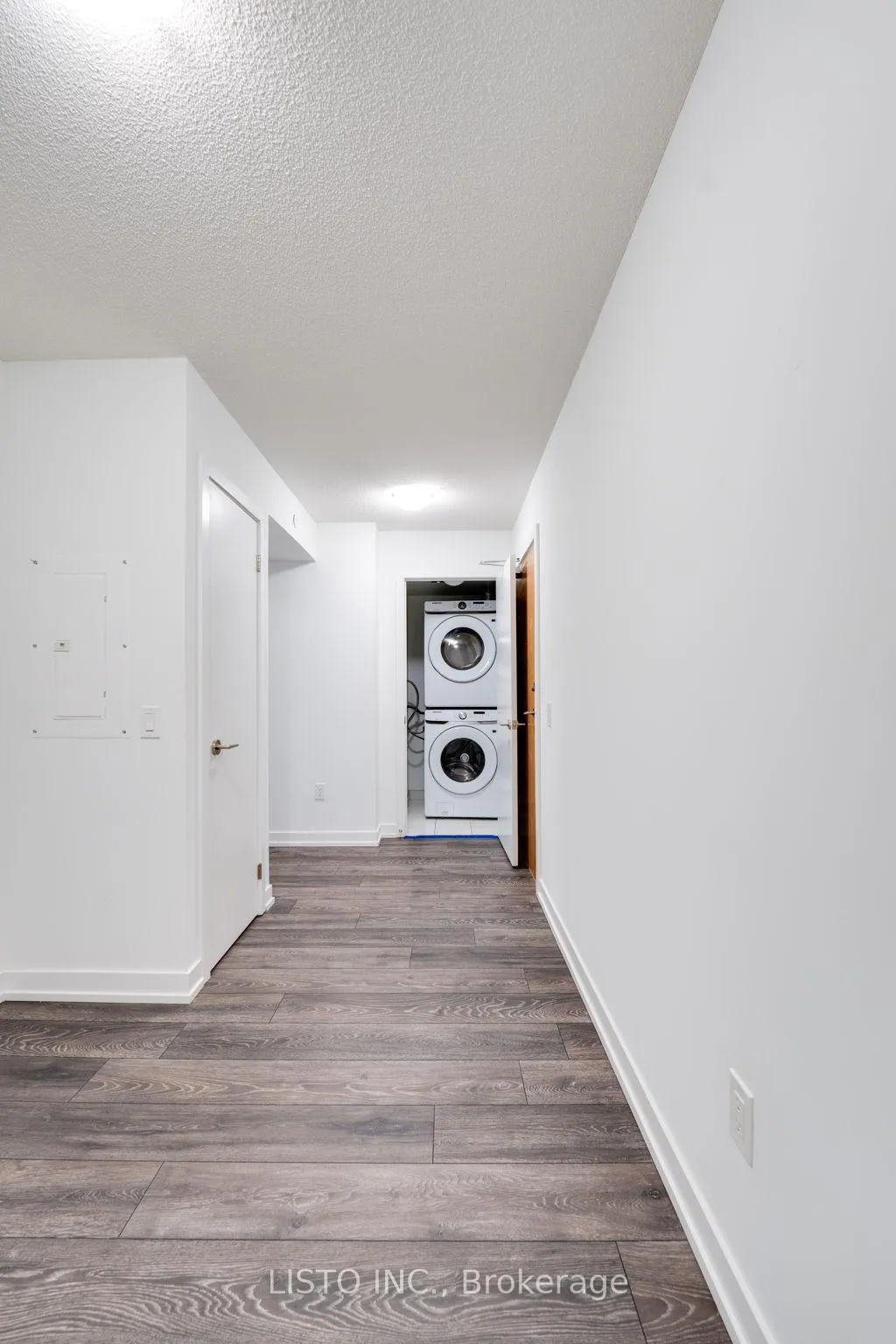 Photo 3 of Unit 413, 1455 Celebration Drive, Pickering, Bay Ridges — HOMEH