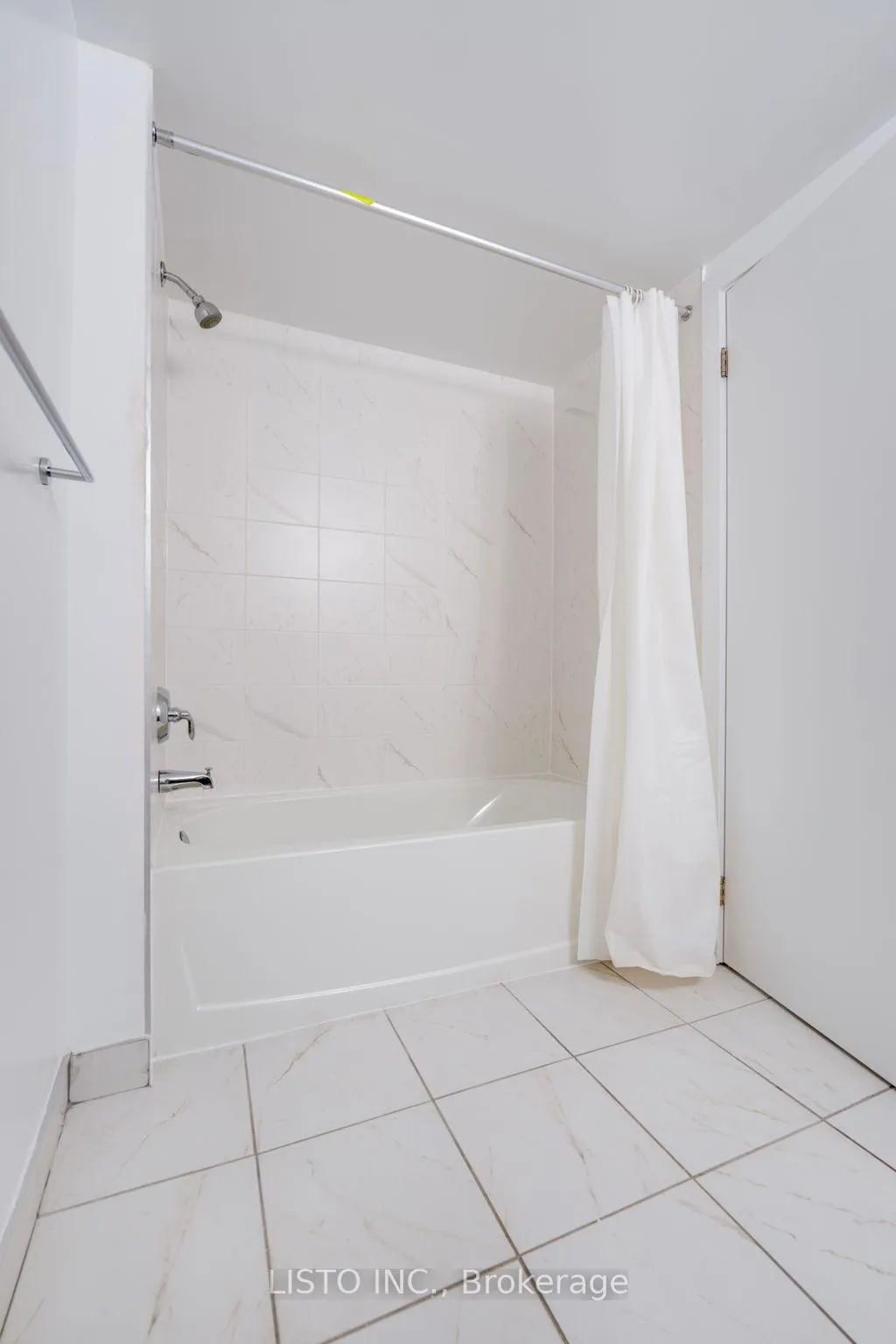 Photo 8 of Unit 413, 1455 Celebration Drive, Pickering, Bay Ridges — HOMEH