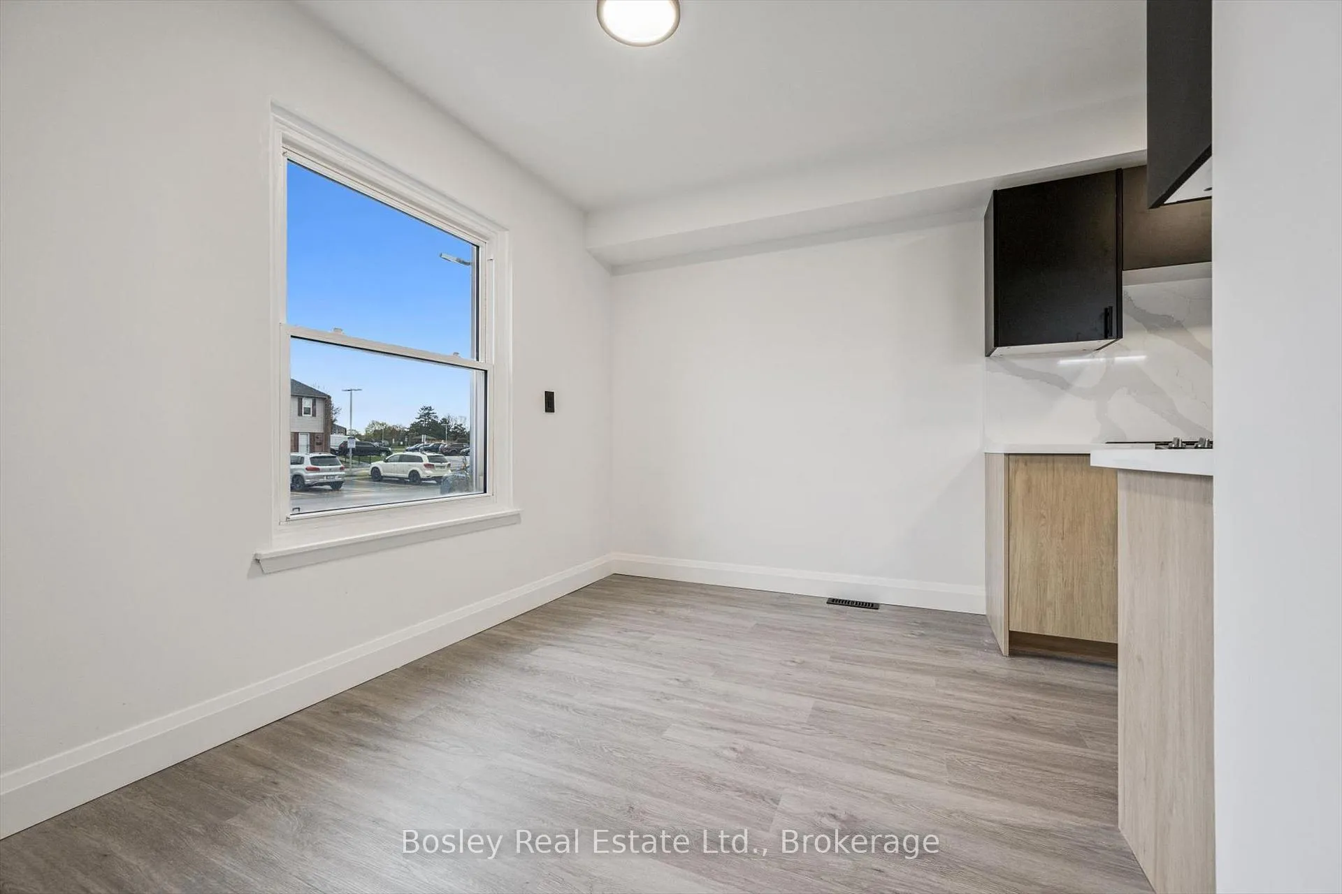 Photo 6 of Unit 49, 900 Central Park Drive, Brampton, Northgate — HOMEH
