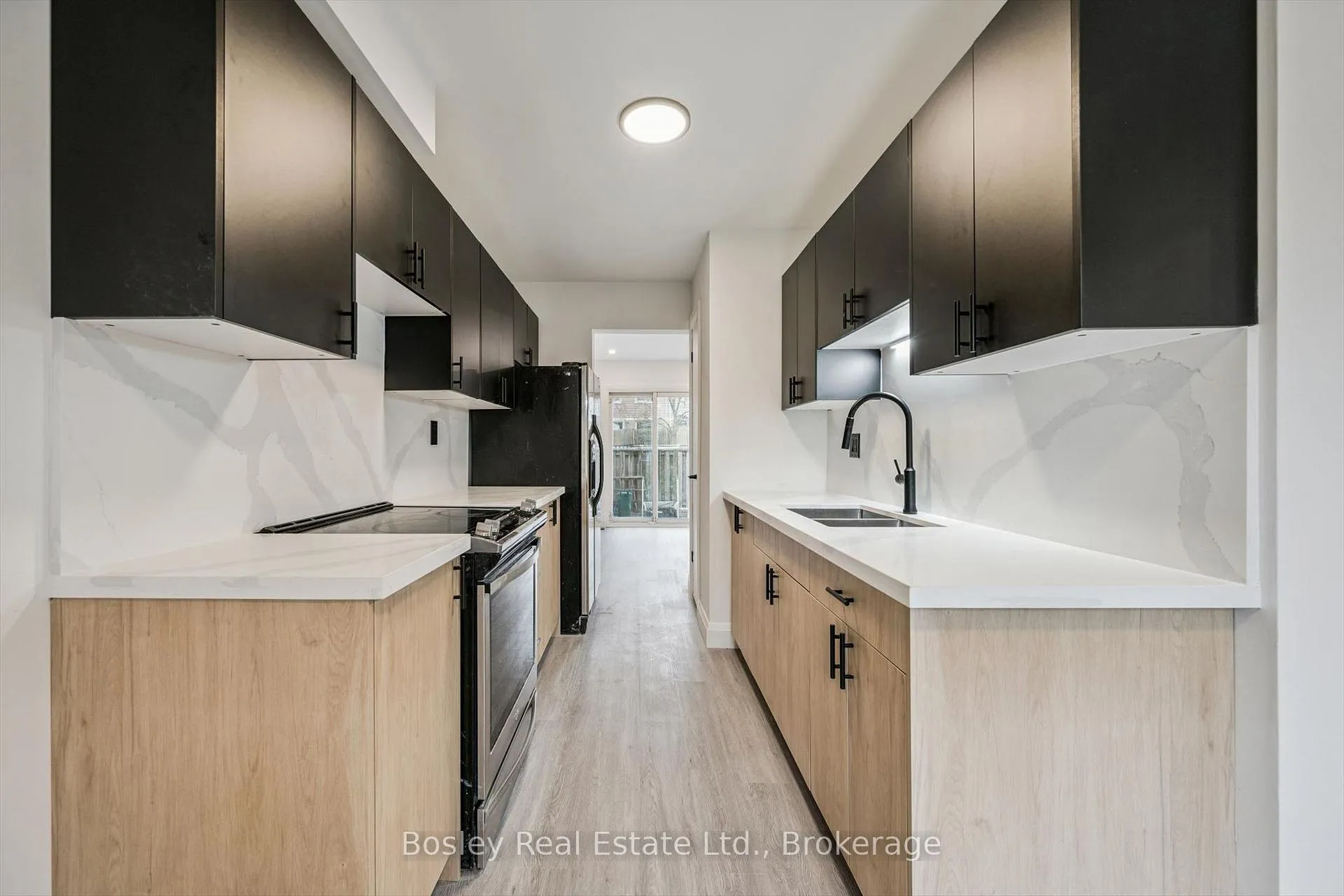 Photo 8 of Unit 49, 900 Central Park Drive, Brampton, Northgate — HOMEH