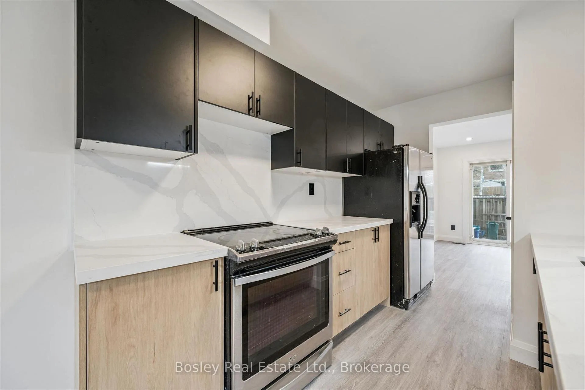 Photo 9 of Unit 49, 900 Central Park Drive, Brampton, Northgate — HOMEH