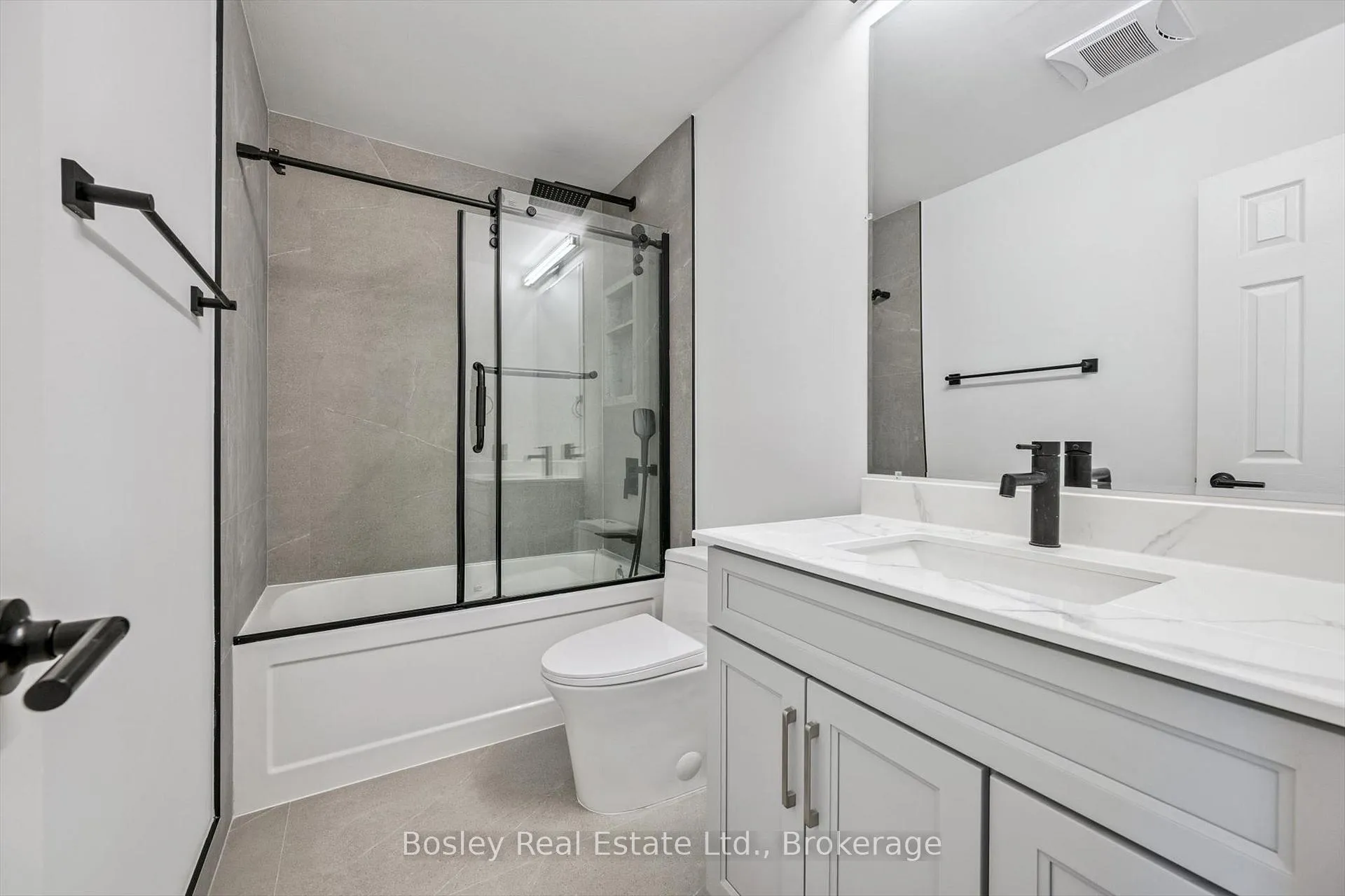 Photo 27 of Unit 49, 900 Central Park Drive, Brampton, Northgate — HOMEH