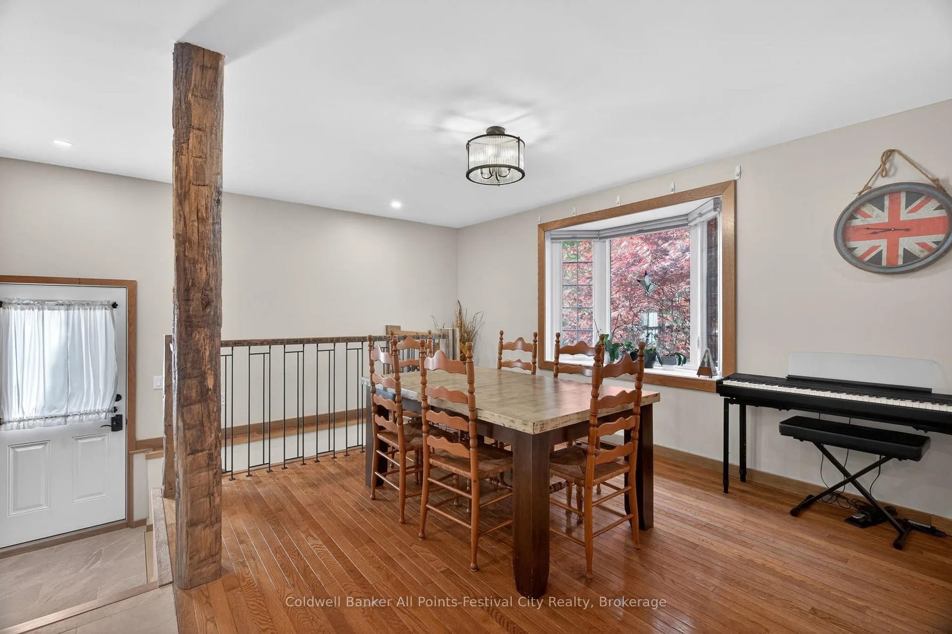 Photo 7 of 145 Suncoast Drive W, Goderich, Goderich (Town) — HOMEH