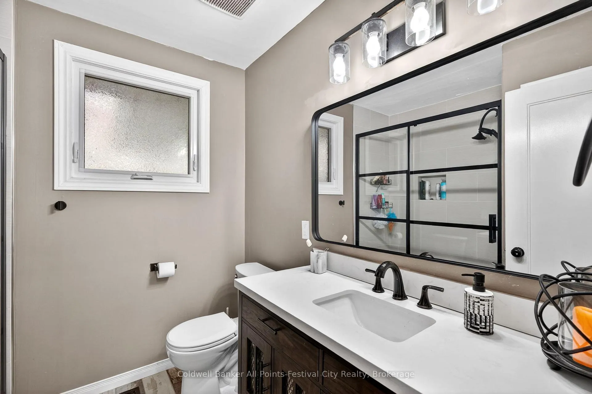 Photo 16 of 145 Suncoast Drive W, Goderich, Goderich (Town) — HOMEH