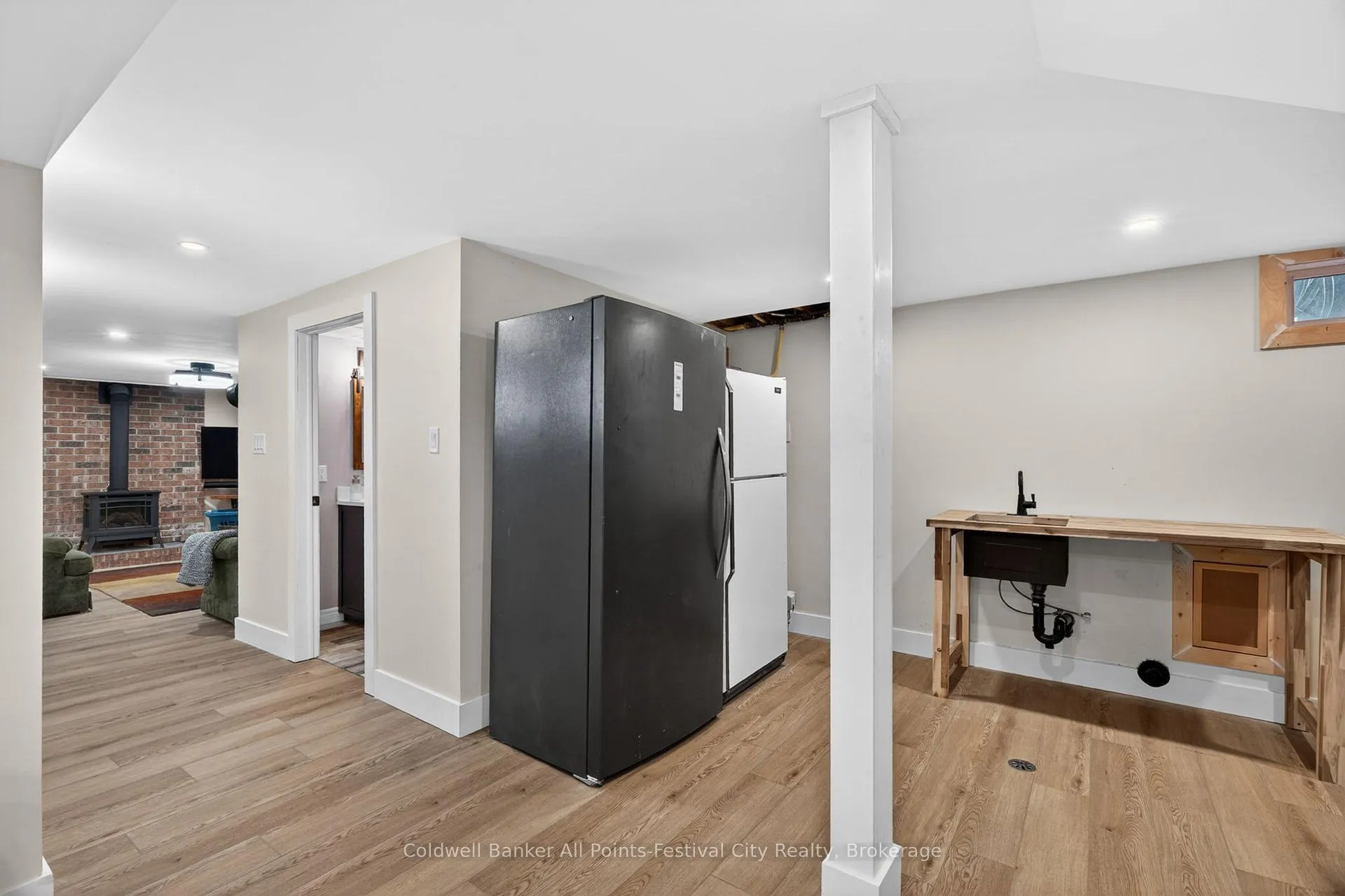 Photo 25 of 145 Suncoast Drive W, Goderich, Goderich (Town) — HOMEH