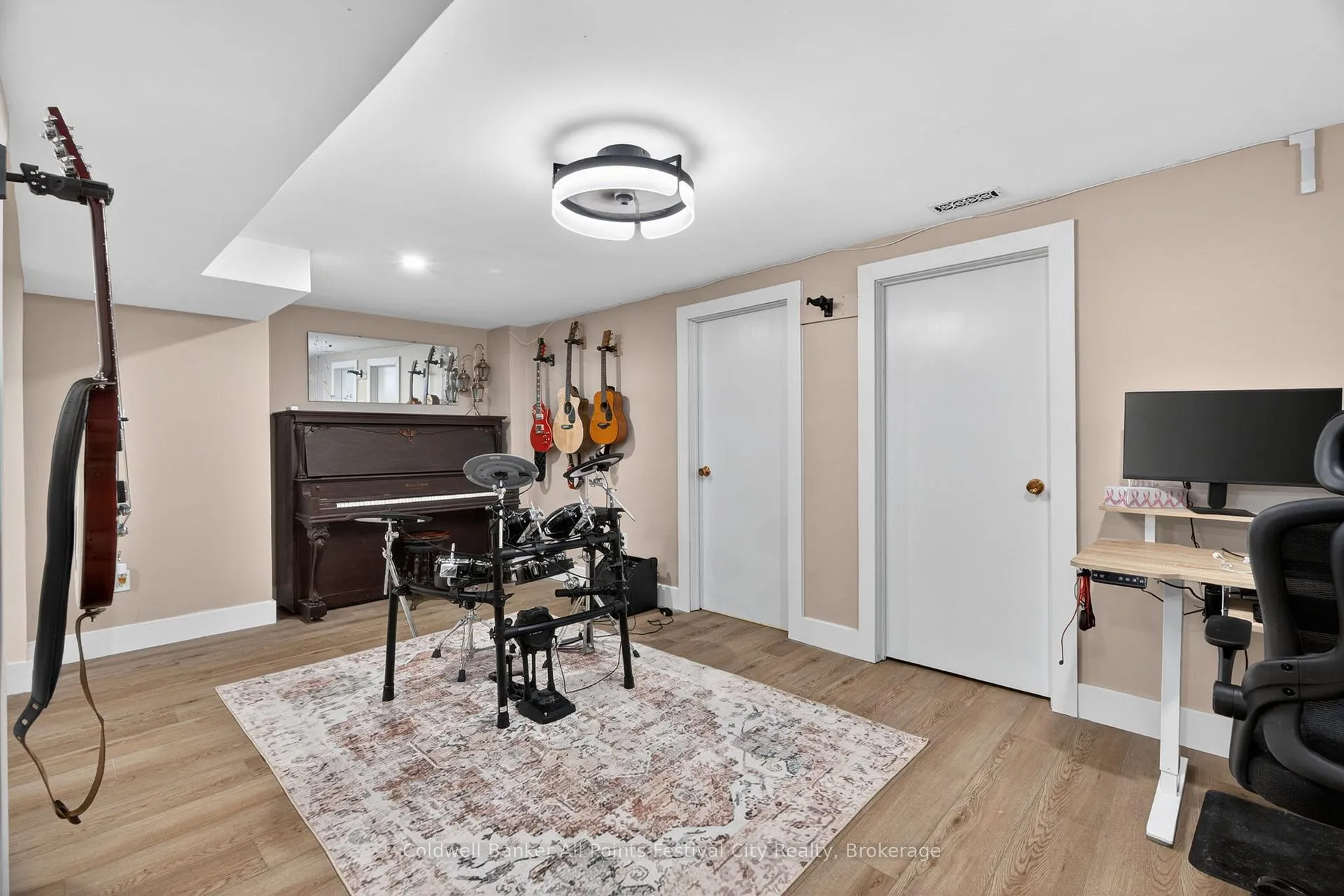 Photo 31 of 145 Suncoast Drive W, Goderich, Goderich (Town) — HOMEH