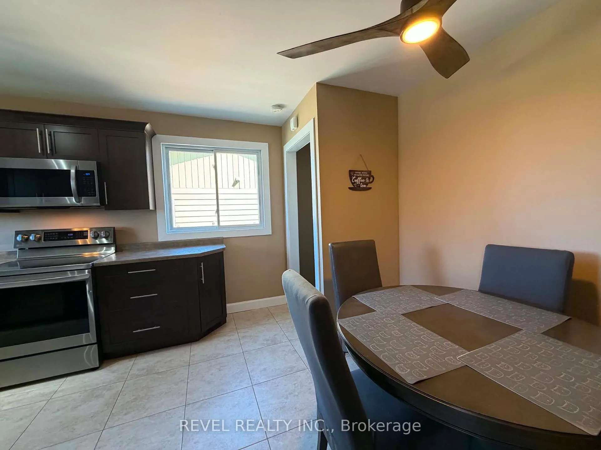 Photo 7 of 894 Suzanne Street, Timmins, TNW - Riverpark — HOMEH