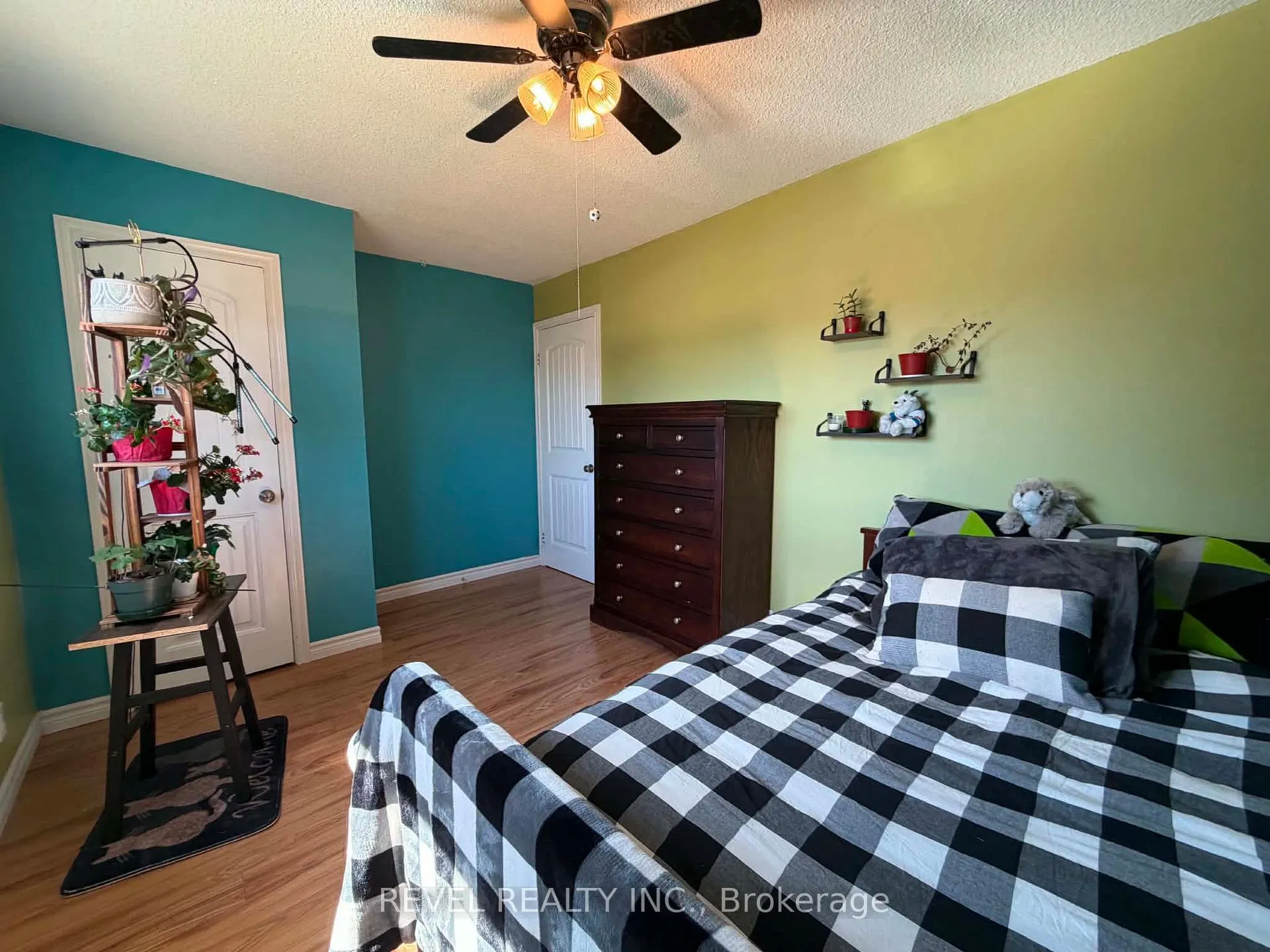 Photo 13 of 894 Suzanne Street, Timmins, TNW - Riverpark — HOMEH