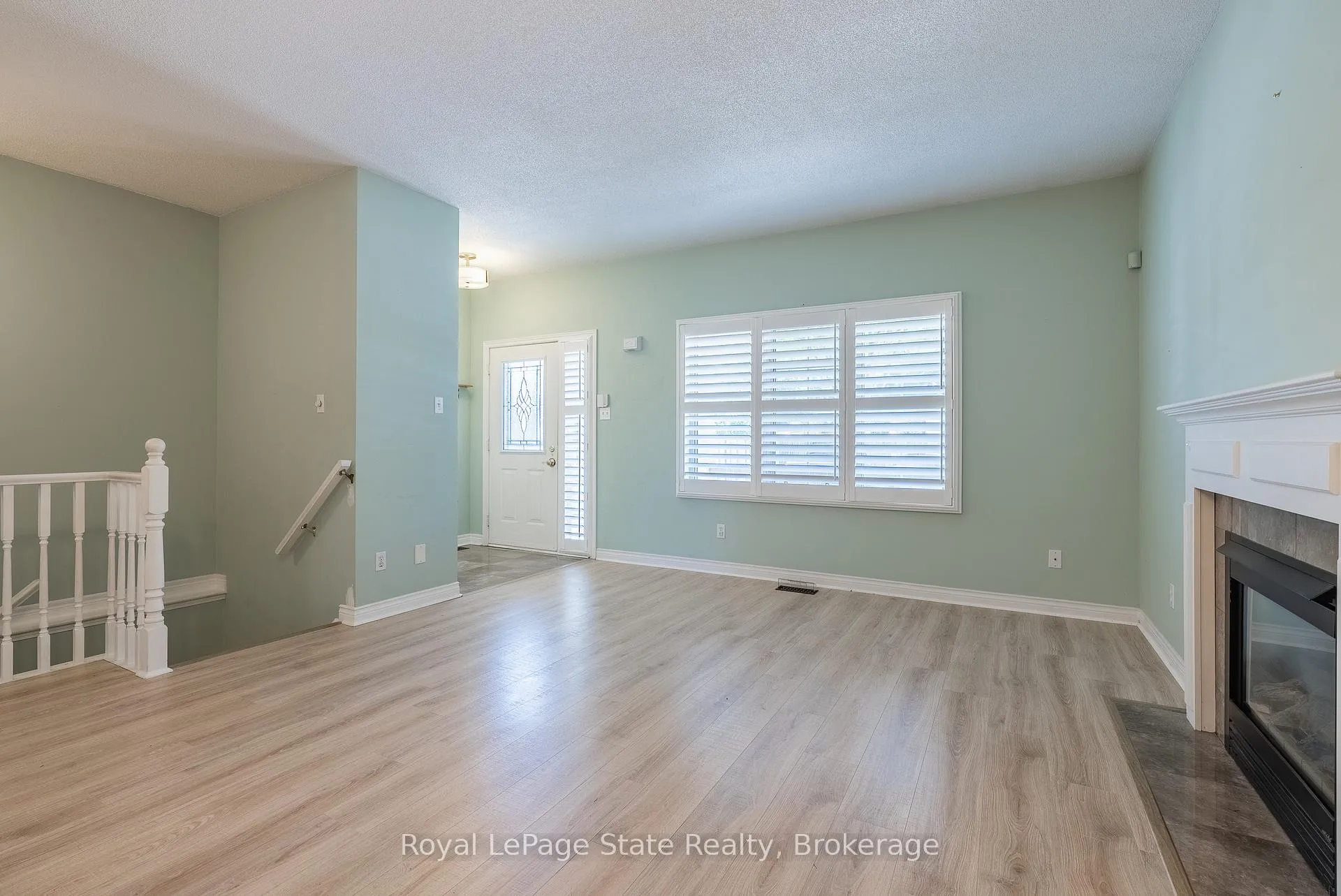 Photo 8 of Unit 3, 34 Southbrook Drive, Hamilton, Binbrook — HOMEH