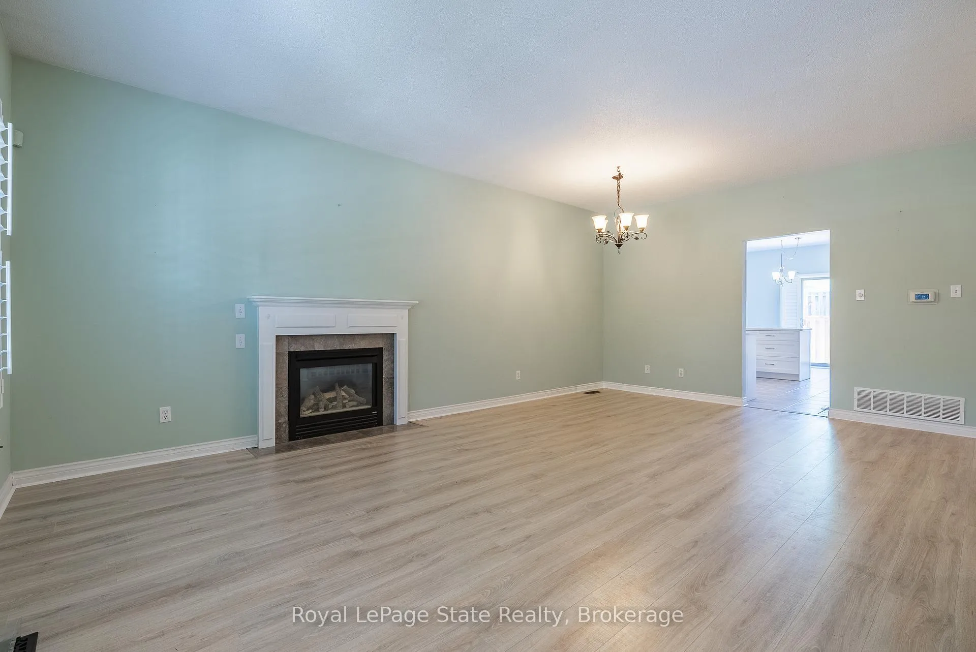 Photo 9 of Unit 3, 34 Southbrook Drive, Hamilton, Binbrook — HOMEH