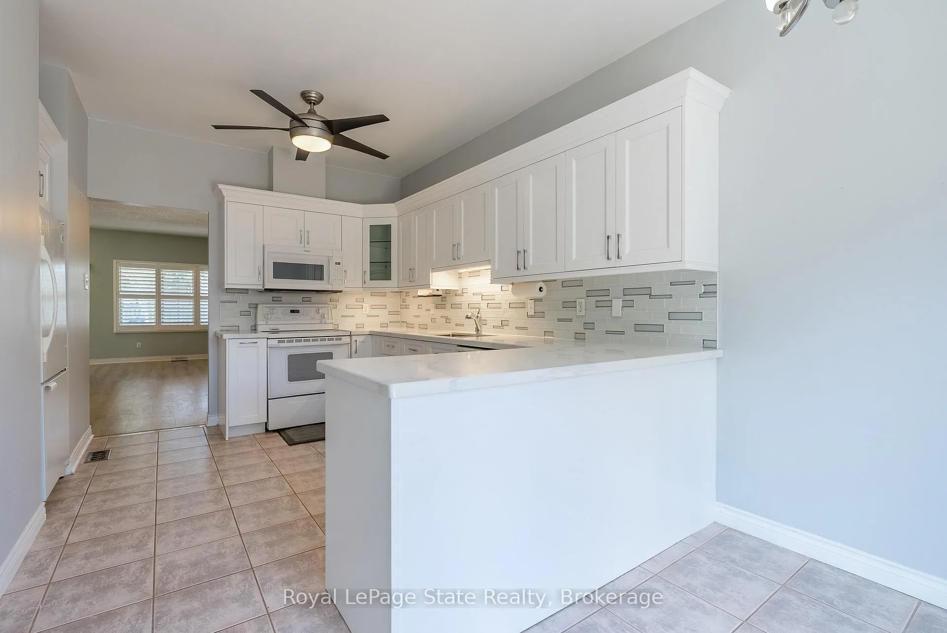 Photo 14 of Unit 3, 34 Southbrook Drive, Hamilton, Binbrook — HOMEH