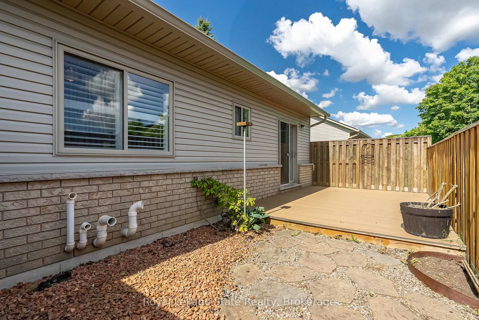 Photo 35 of Unit 3, 34 Southbrook Drive, Hamilton, Binbrook — HOMEH