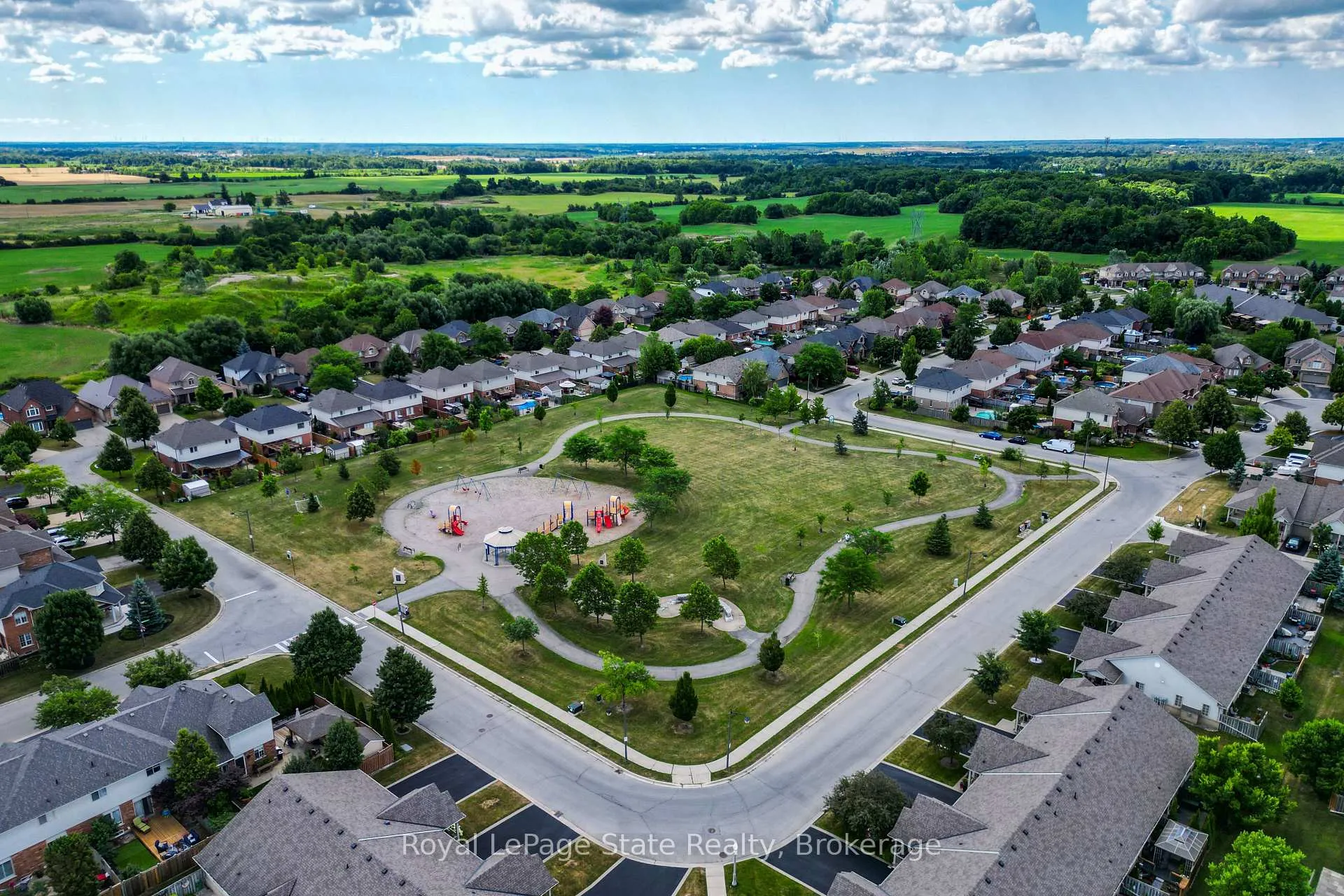 Photo 47 of Unit 3, 34 Southbrook Drive, Hamilton, Binbrook — HOMEH