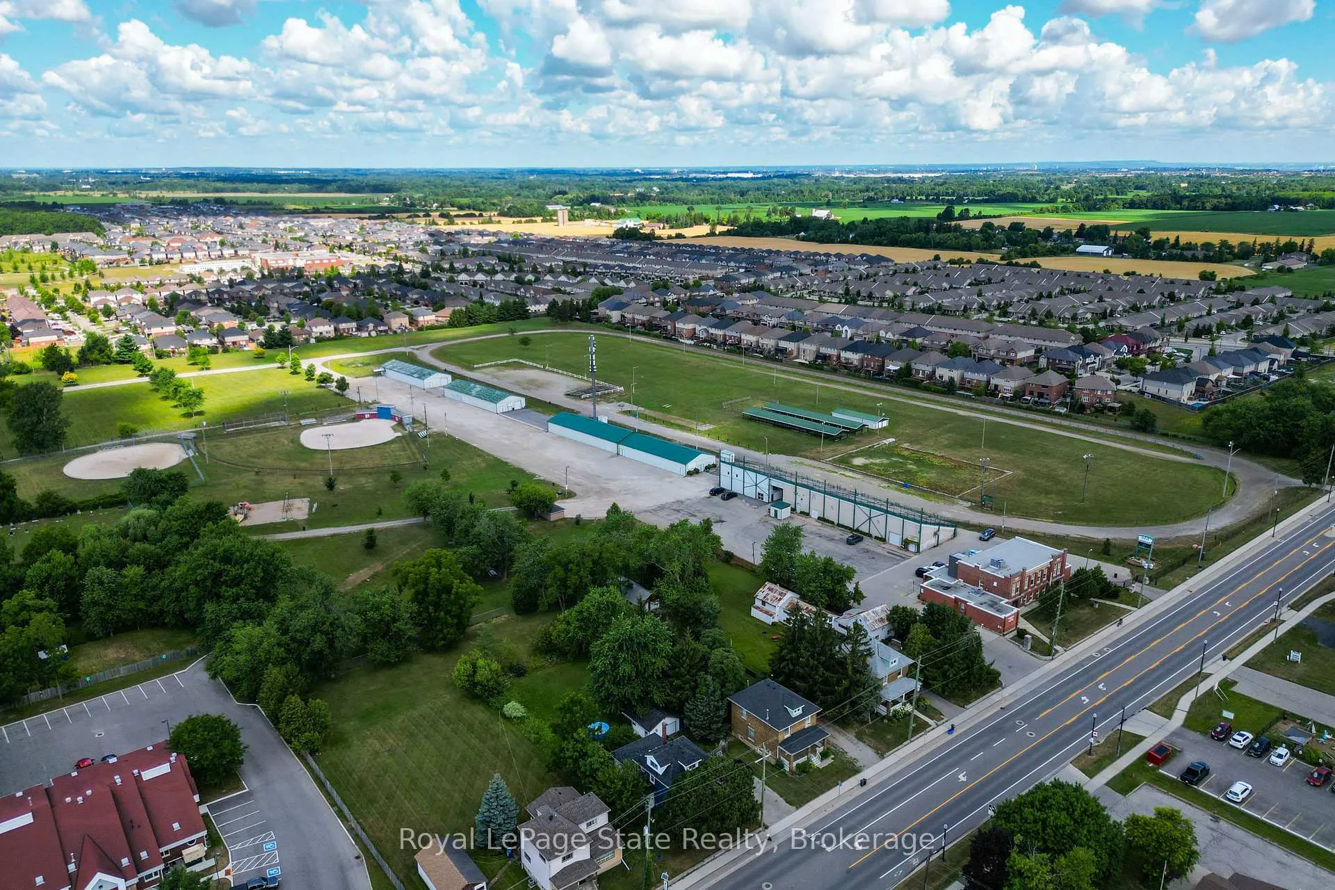 Photo 48 of Unit 3, 34 Southbrook Drive, Hamilton, Binbrook — HOMEH