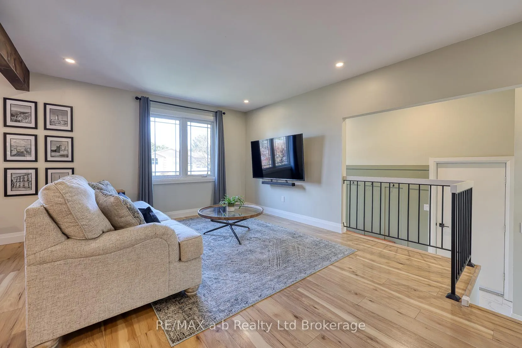 Photo 7 of 249 Arris Crescent, West Perth, Mitchell — HOMEH