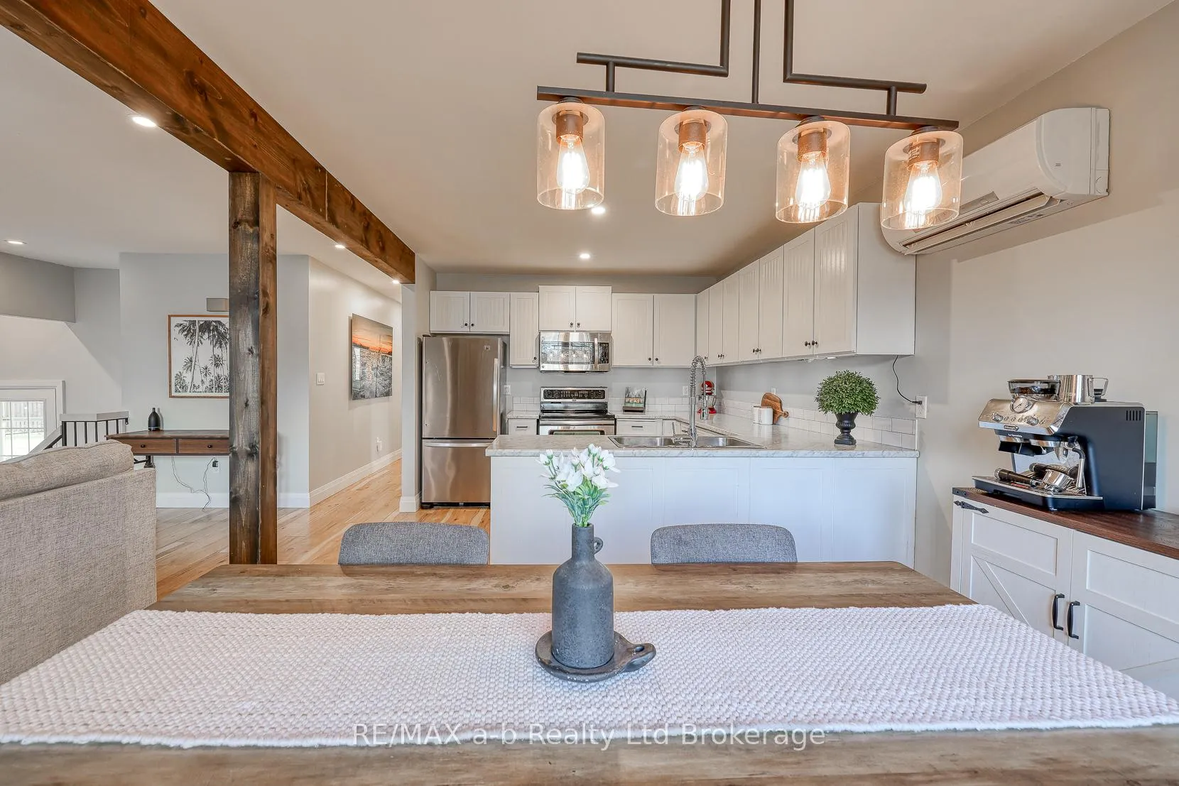 Photo 13 of 249 Arris Crescent, West Perth, Mitchell — HOMEH