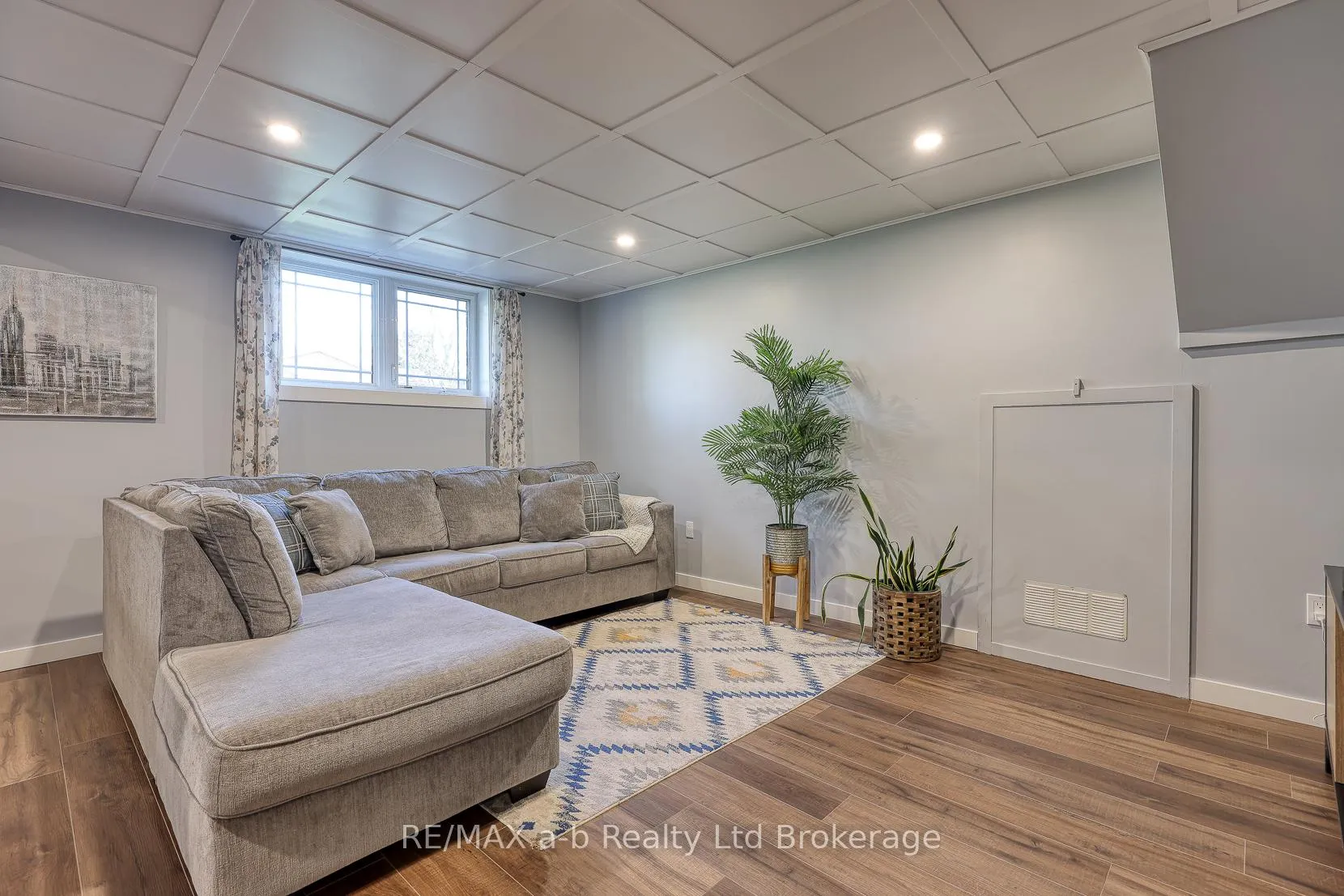 Photo 28 of 249 Arris Crescent, West Perth, Mitchell — HOMEH