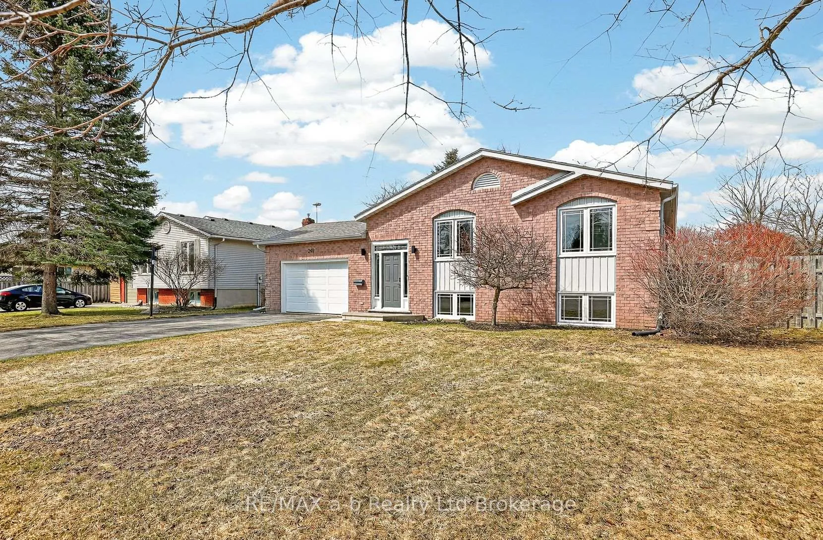 Photo 42 of 249 Arris Crescent, West Perth, Mitchell — HOMEH
