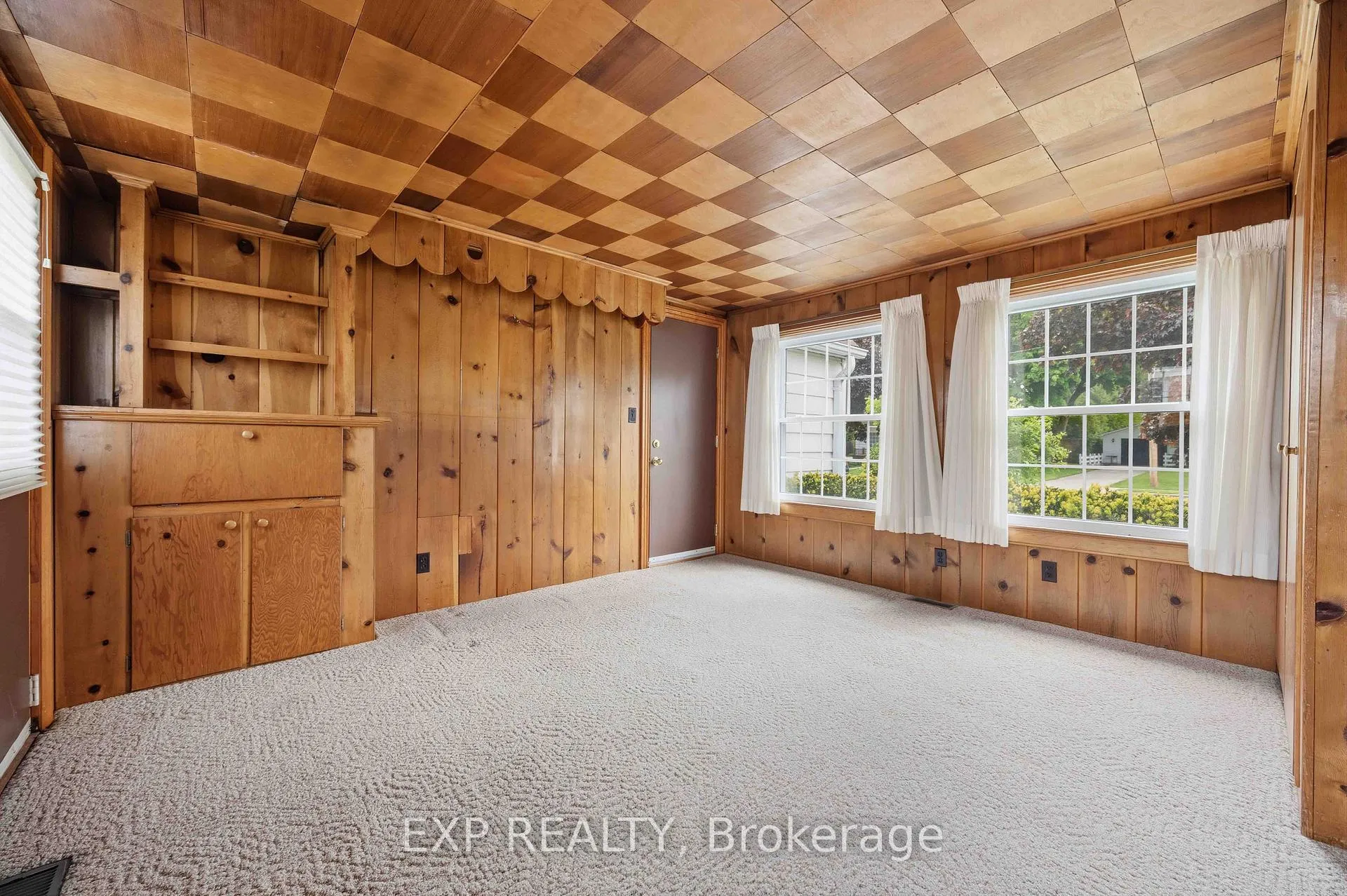 Photo 11 of 159 Cecil Street, Sarnia — HOMEH