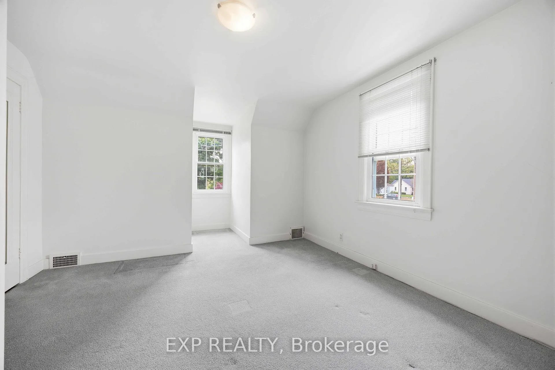Photo 28 of 159 Cecil Street, Sarnia — HOMEH