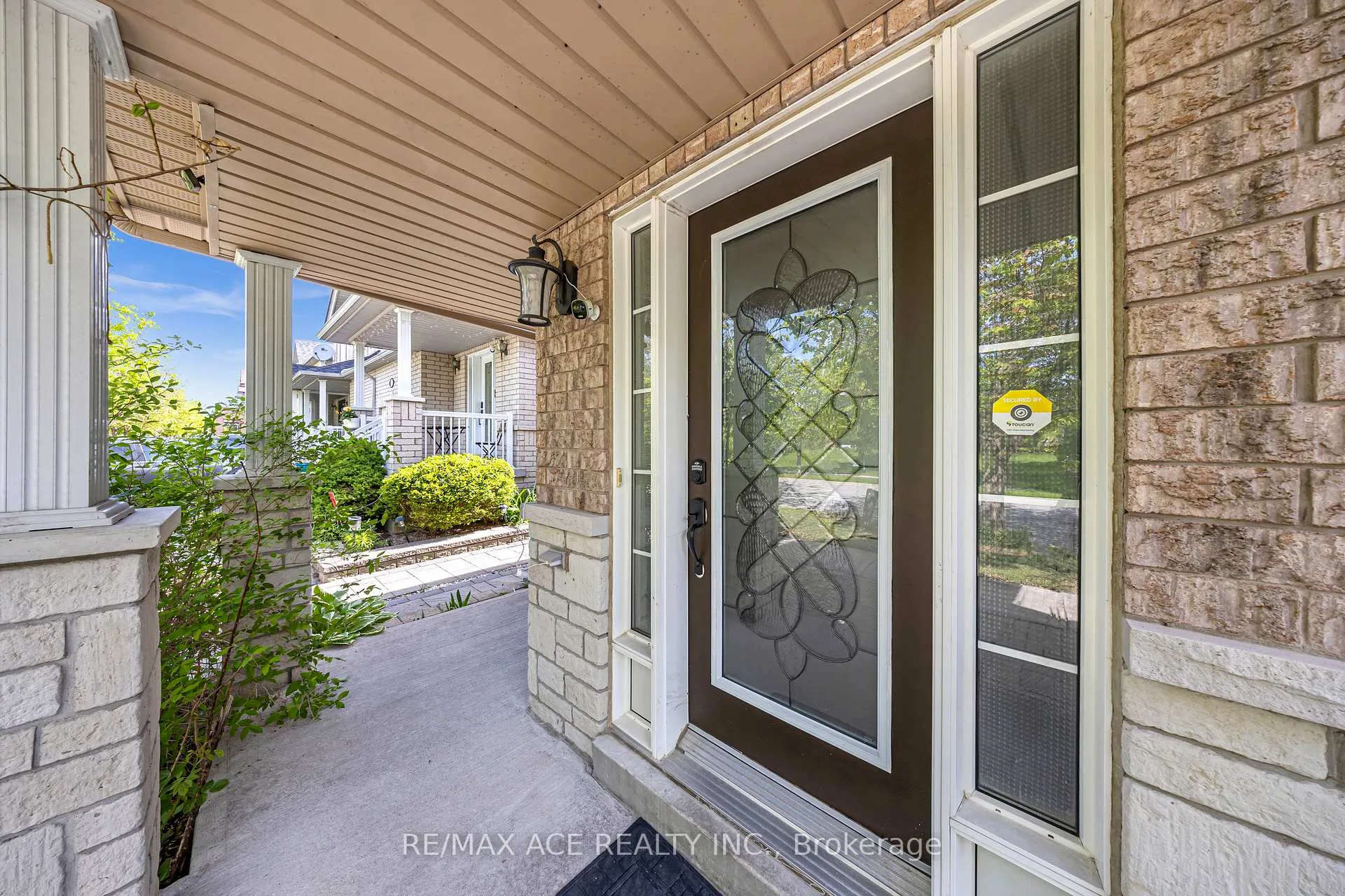 Photo 3 of 45 Harry Blaylock Drive, Markham, Greensborough — HOMEH