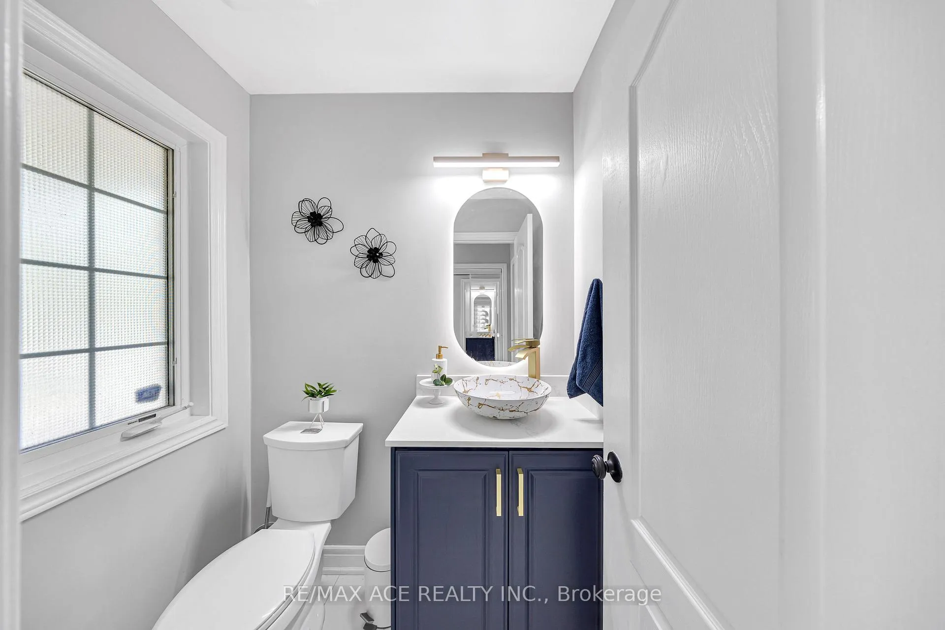 Photo 10 of 45 Harry Blaylock Drive, Markham, Greensborough — HOMEH