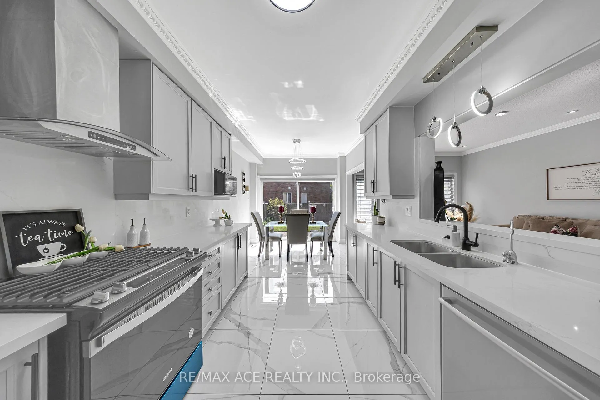 Photo 14 of 45 Harry Blaylock Drive, Markham, Greensborough — HOMEH