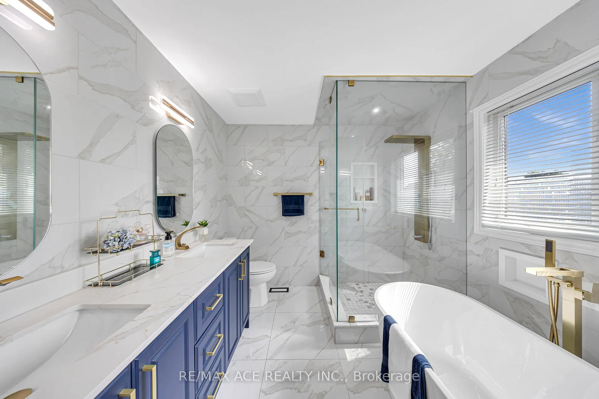 Photo 26 of 45 Harry Blaylock Drive, Markham, Greensborough — HOMEH