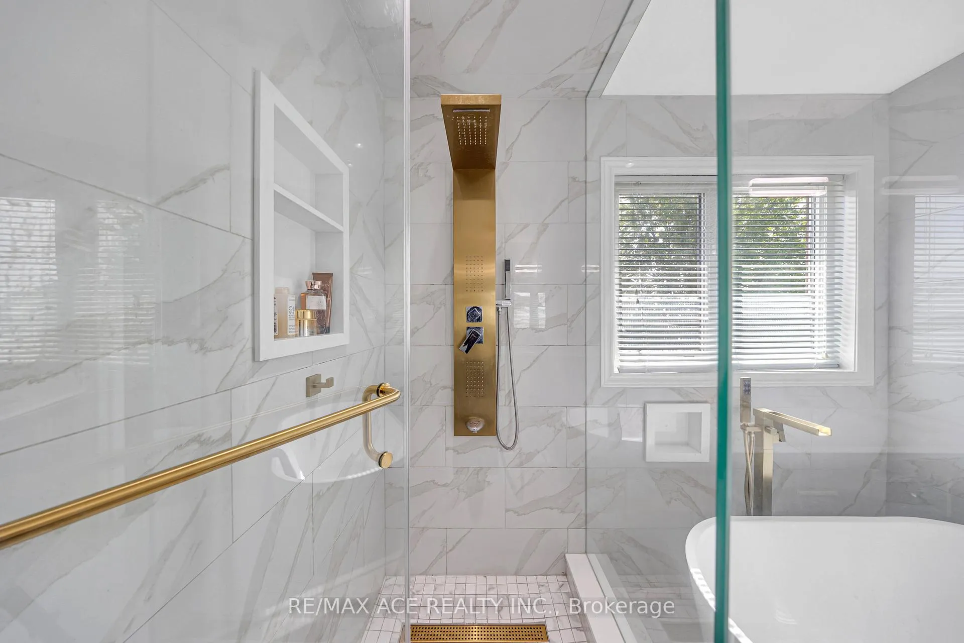Photo 28 of 45 Harry Blaylock Drive, Markham, Greensborough — HOMEH