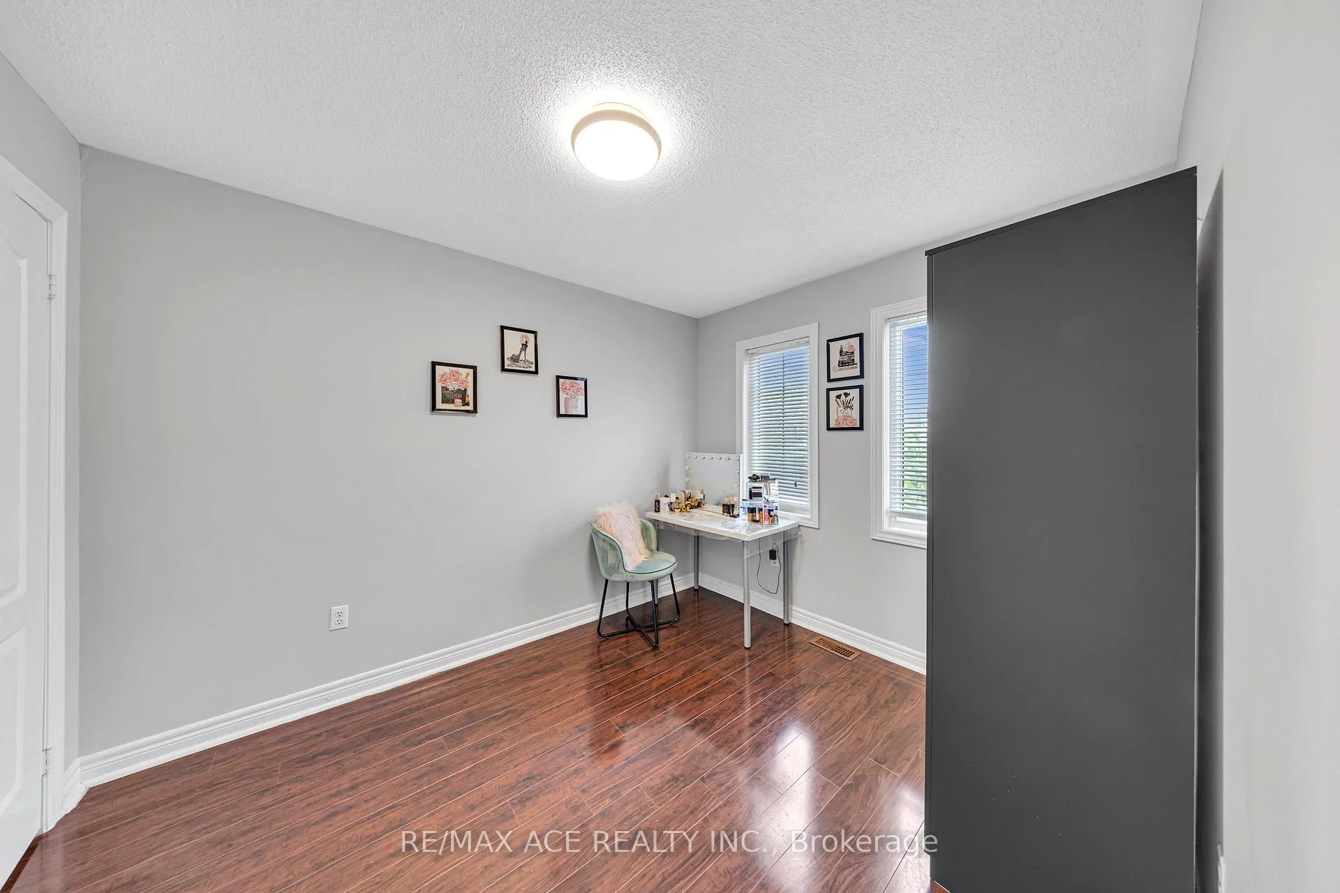 Photo 32 of 45 Harry Blaylock Drive, Markham, Greensborough — HOMEH