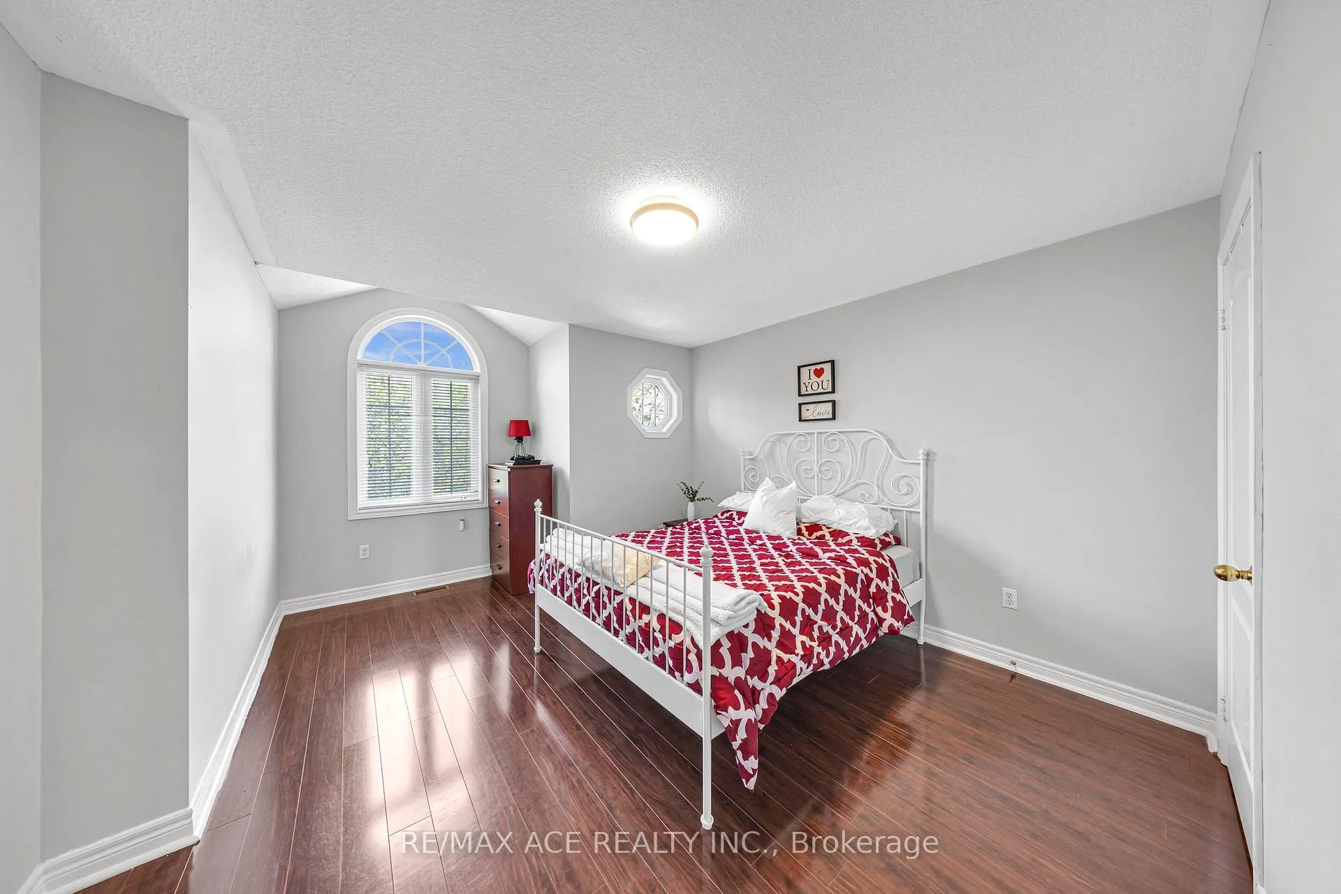 Photo 34 of 45 Harry Blaylock Drive, Markham, Greensborough — HOMEH