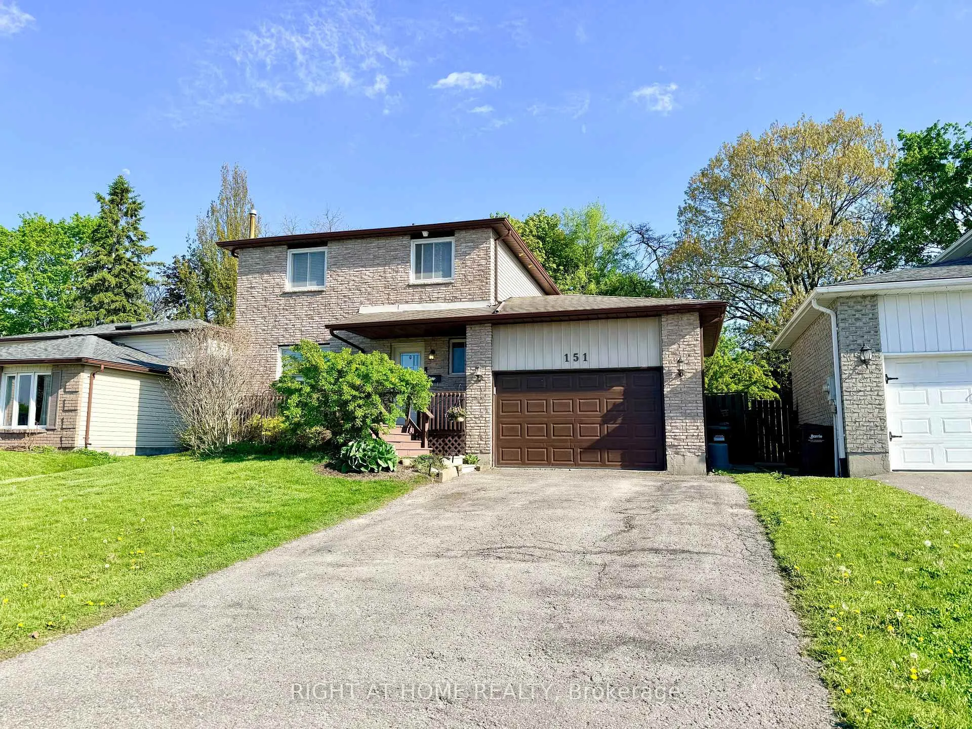 Photo 1 of 151 Little Avenue, Barrie, Allandale Heights — HOMEH