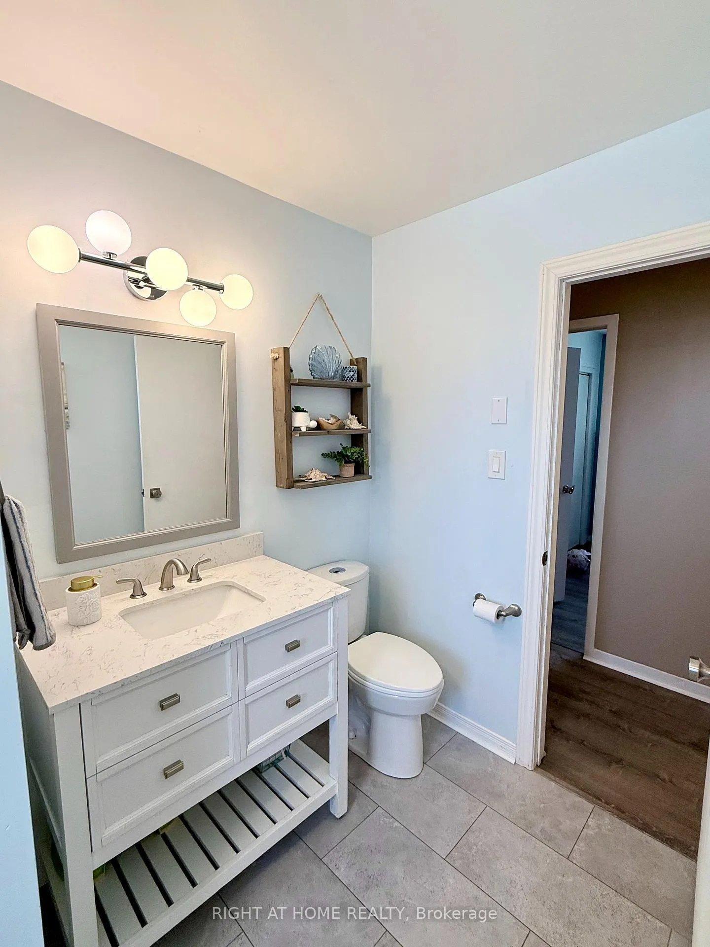 Photo 16 of 151 Little Avenue, Barrie, Allandale Heights — HOMEH