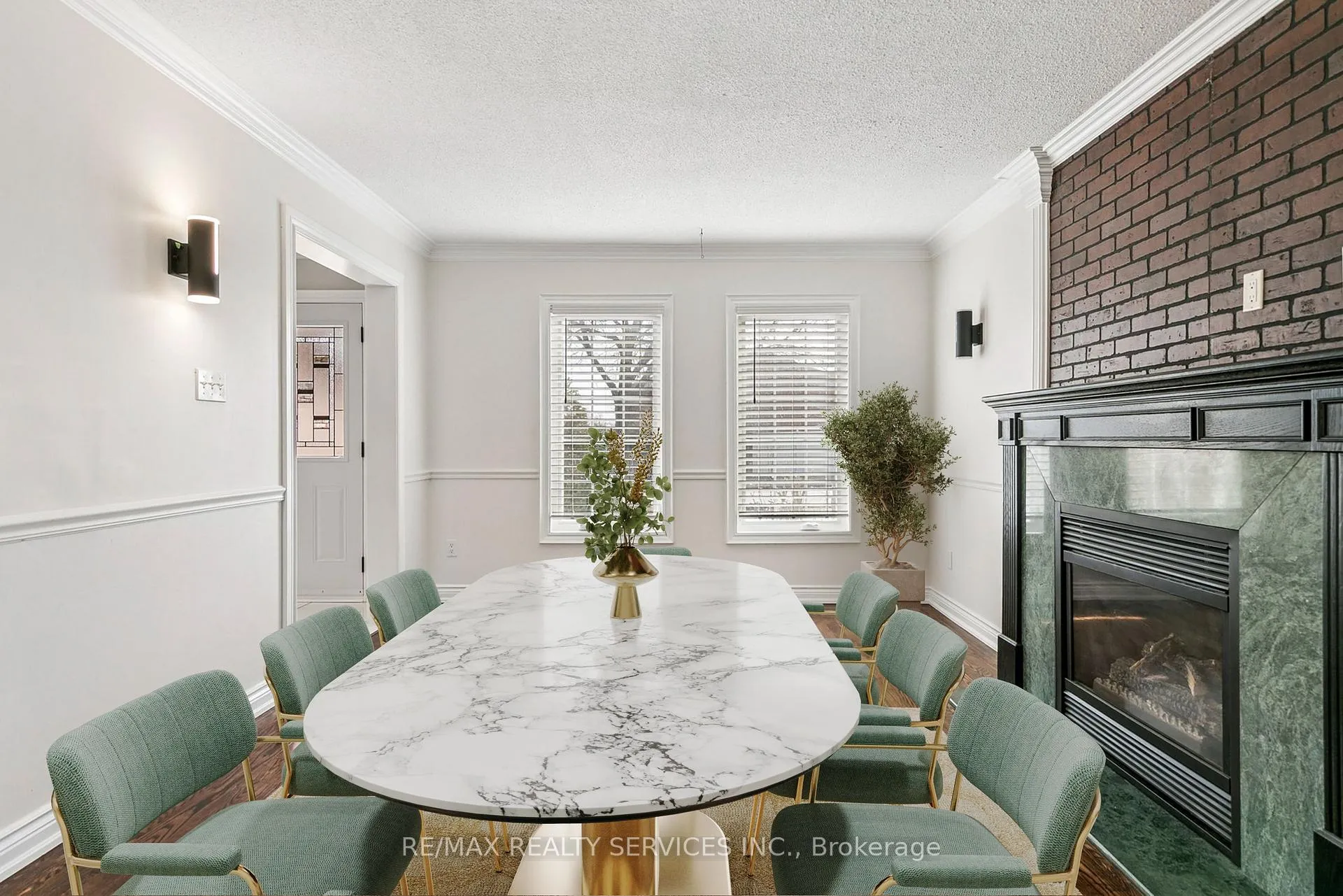 Photo 4 of 4 Burt Drive, Brampton, Northwood Park — HOMEH