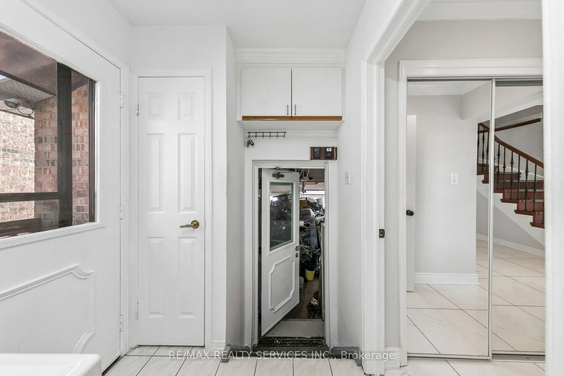 Photo 16 of 4 Burt Drive, Brampton, Northwood Park — HOMEH