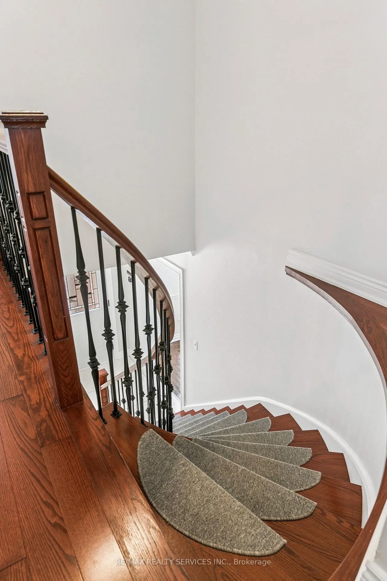 Photo 18 of 4 Burt Drive, Brampton, Northwood Park — HOMEH
