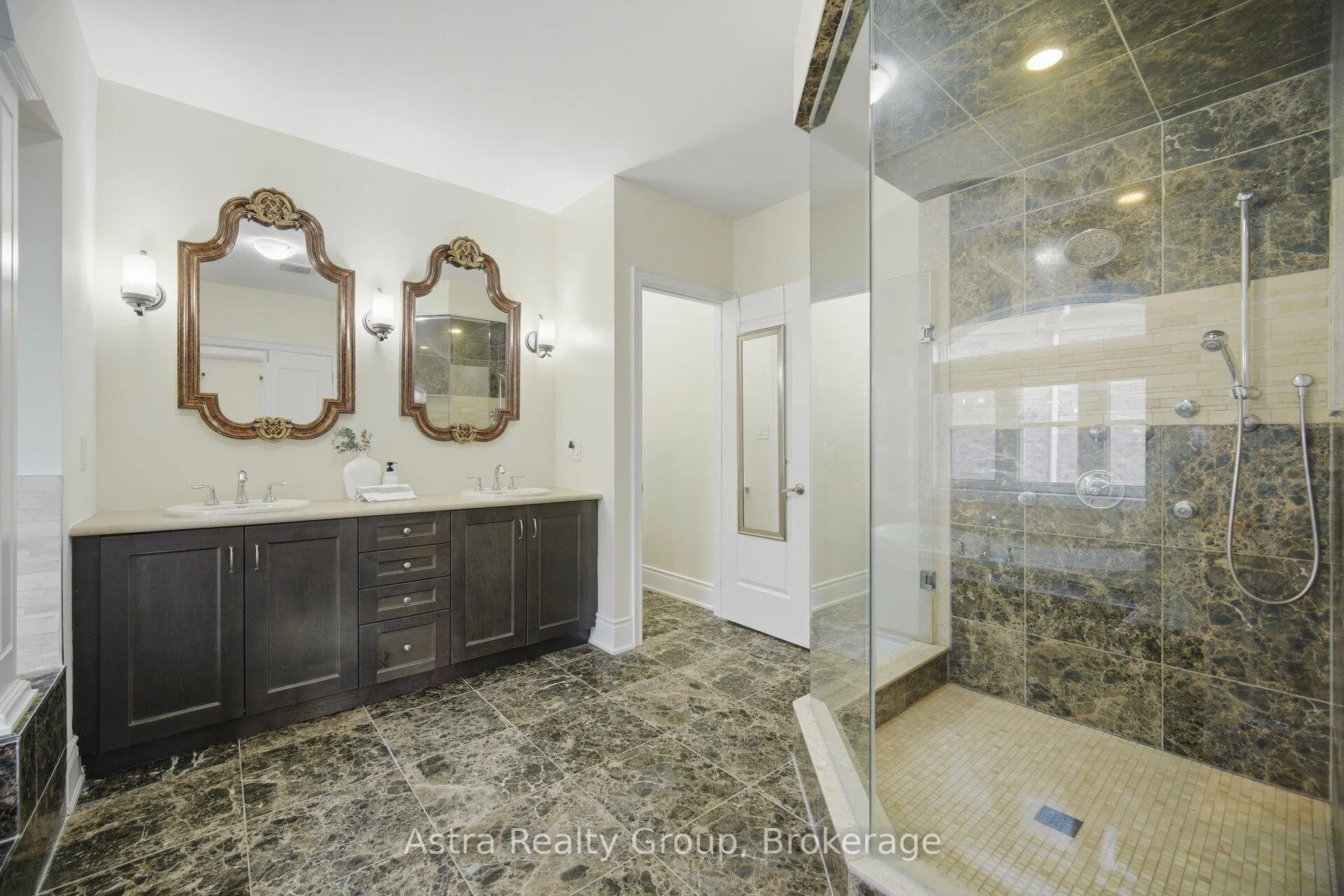 Photo 23 of 75 Virtue Crescent, Vaughan, Vellore Village — HOMEH