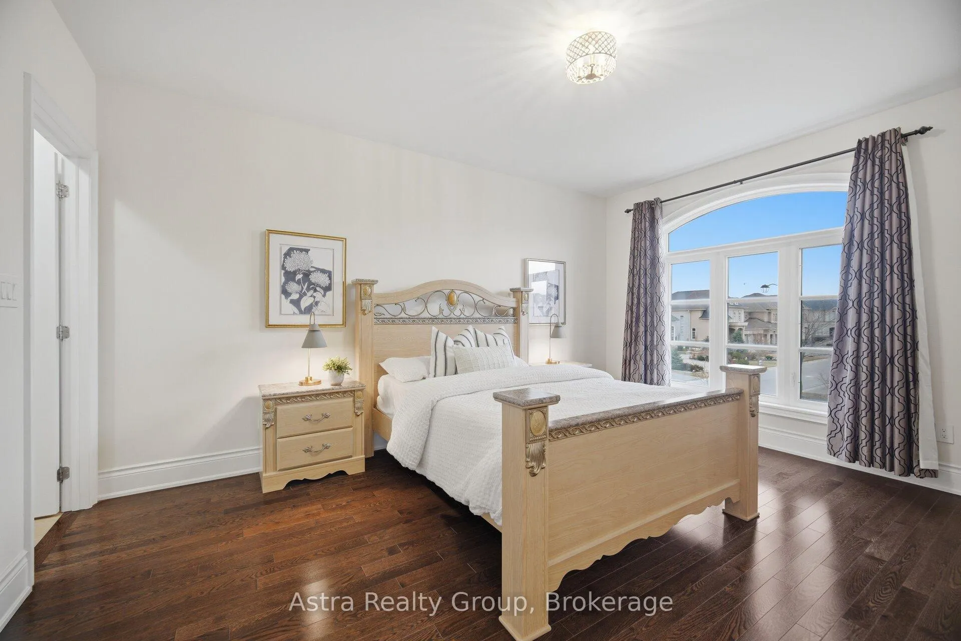 Photo 25 of 75 Virtue Crescent, Vaughan, Vellore Village — HOMEH