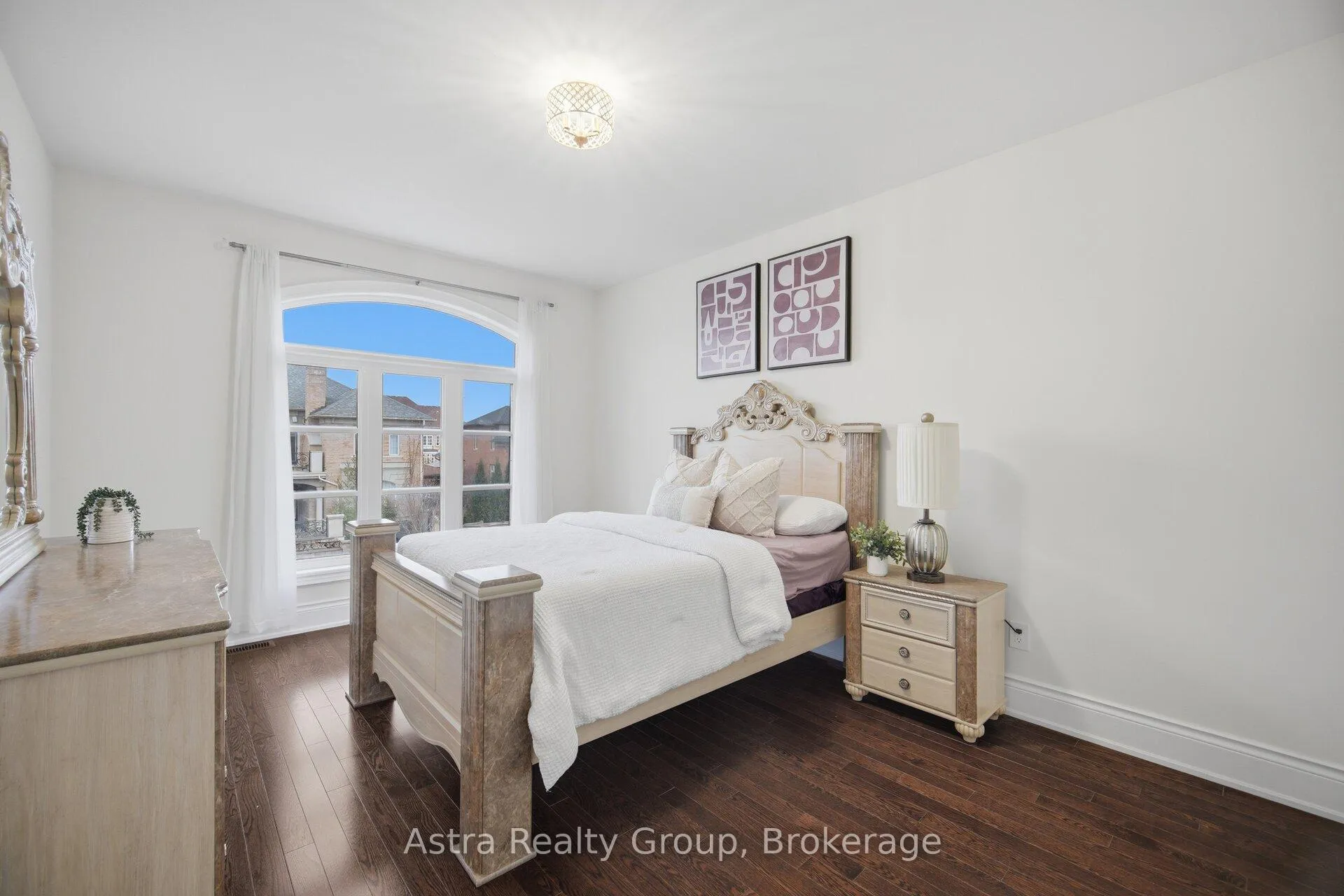 Photo 27 of 75 Virtue Crescent, Vaughan, Vellore Village — HOMEH