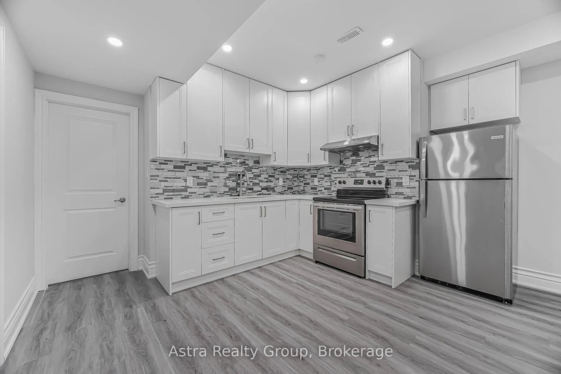 Photo 41 of 75 Virtue Crescent, Vaughan, Vellore Village — HOMEH