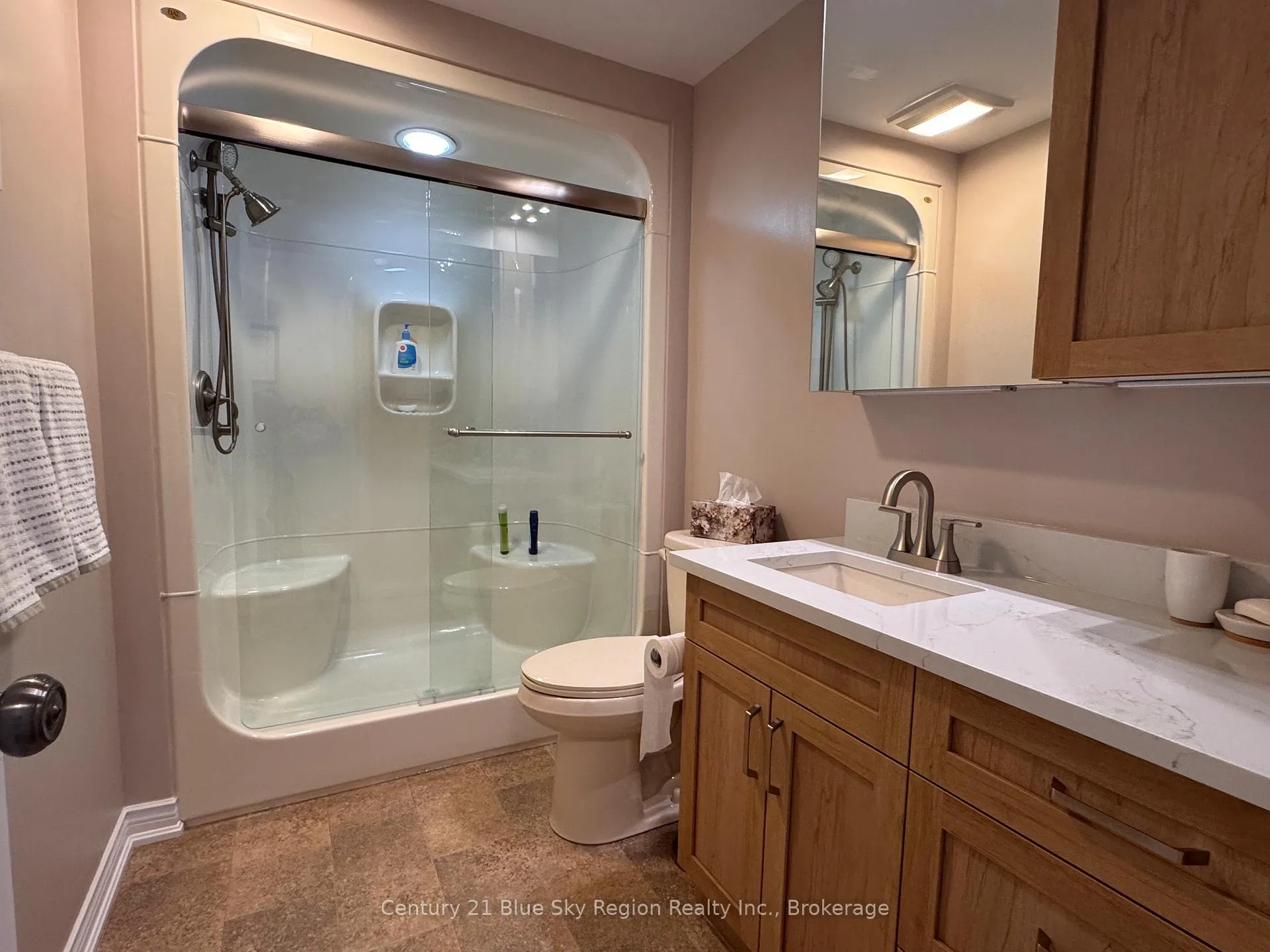 Photo 23 of 54 Harris Drive, North Bay, Ferris — HOMEH