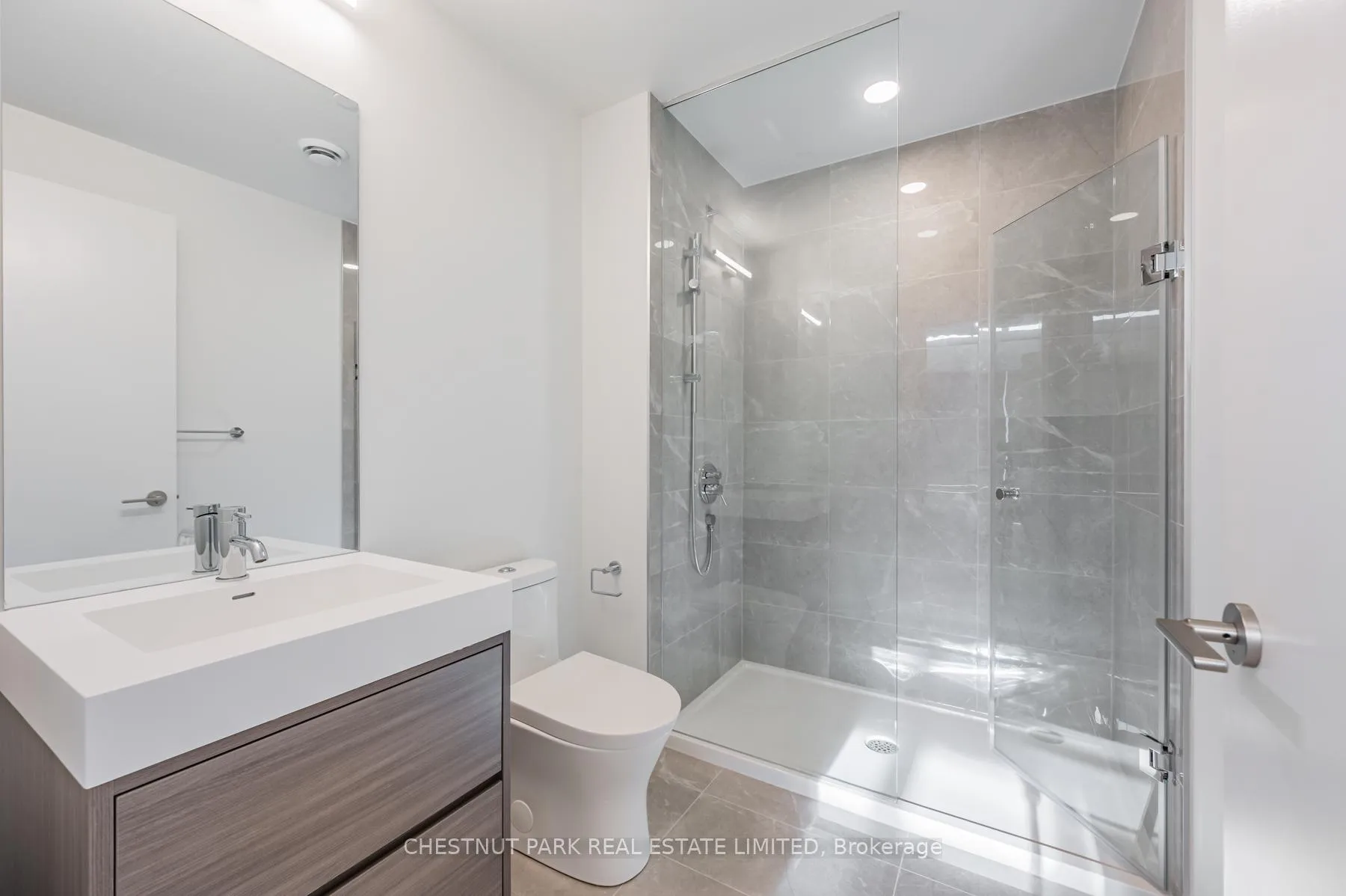 Photo 10 of Unit 107, 9 Tecumseth Street, Toronto, Niagara — HOMEH