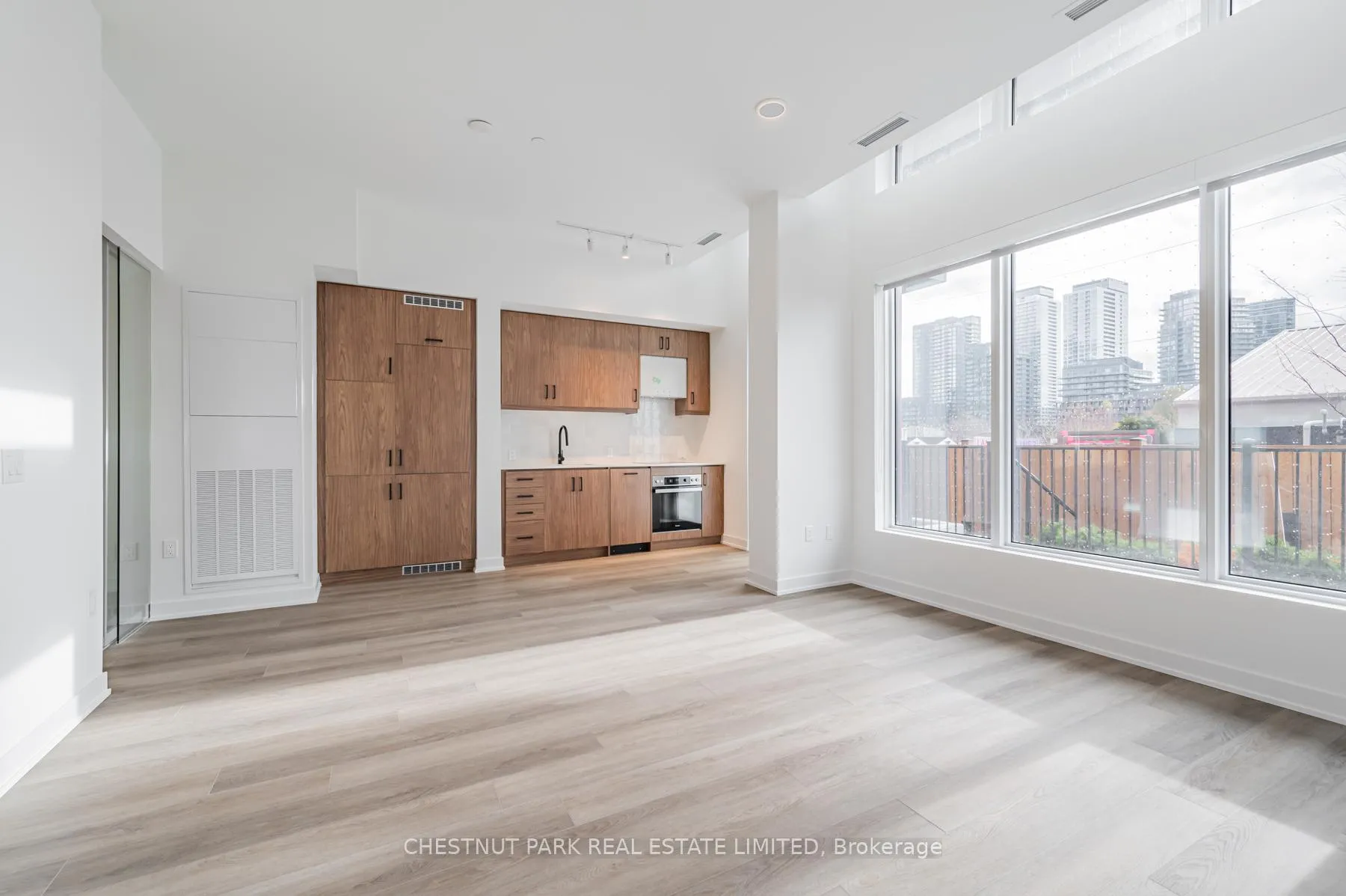 Photo 11 of Unit 107, 9 Tecumseth Street, Toronto, Niagara — HOMEH