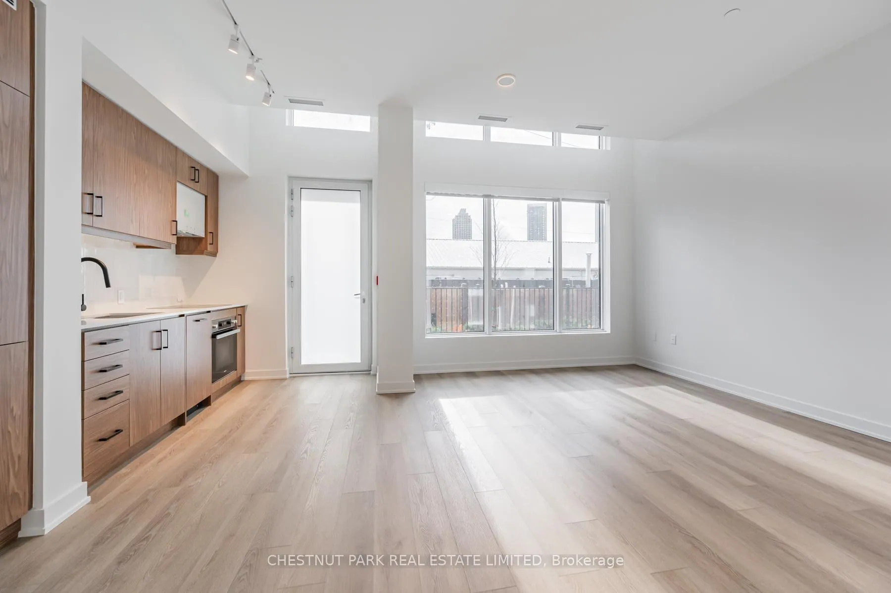 Photo 17 of Unit 107, 9 Tecumseth Street, Toronto, Niagara — HOMEH