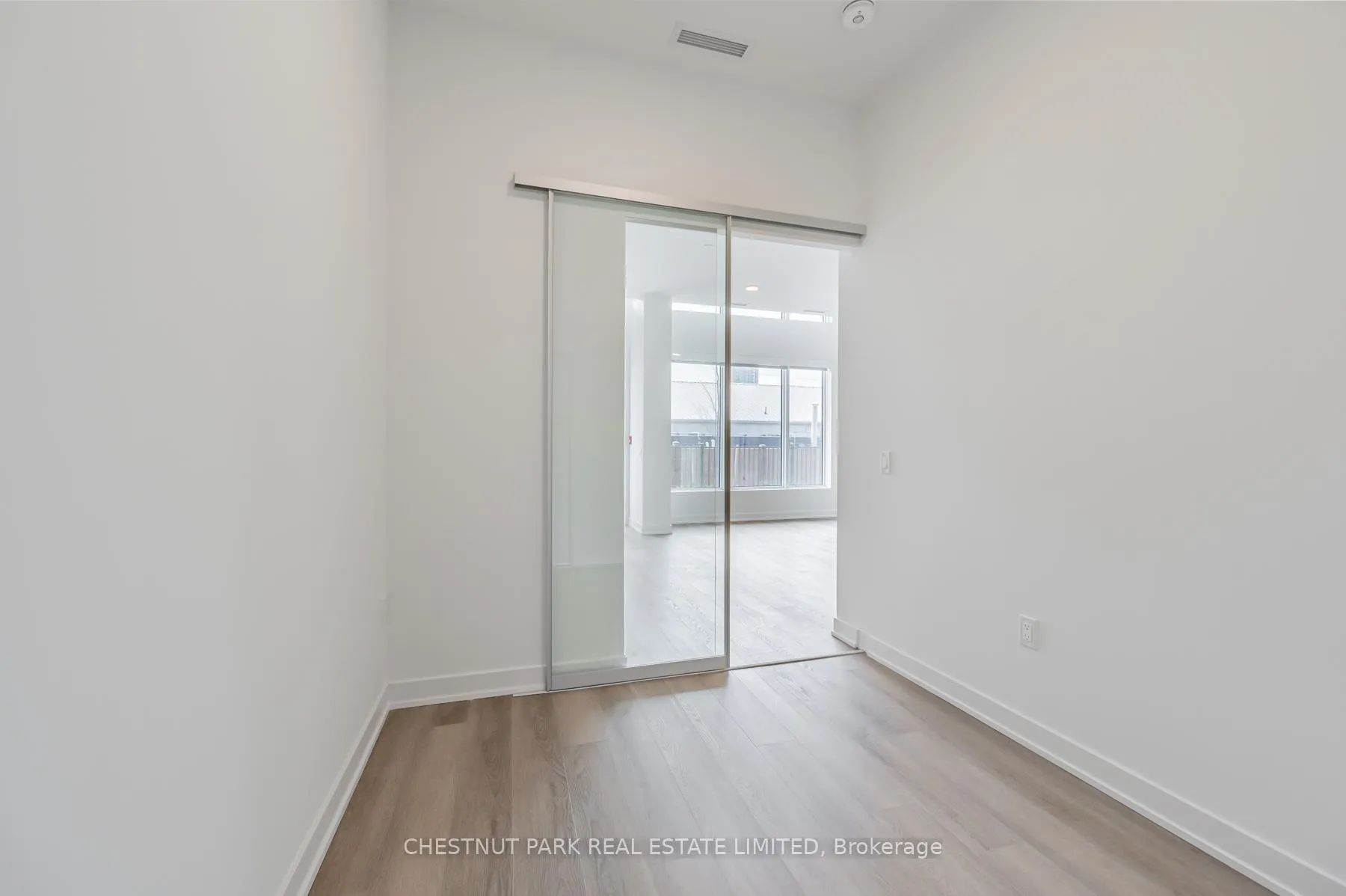 Photo 19 of Unit 107, 9 Tecumseth Street, Toronto, Niagara — HOMEH